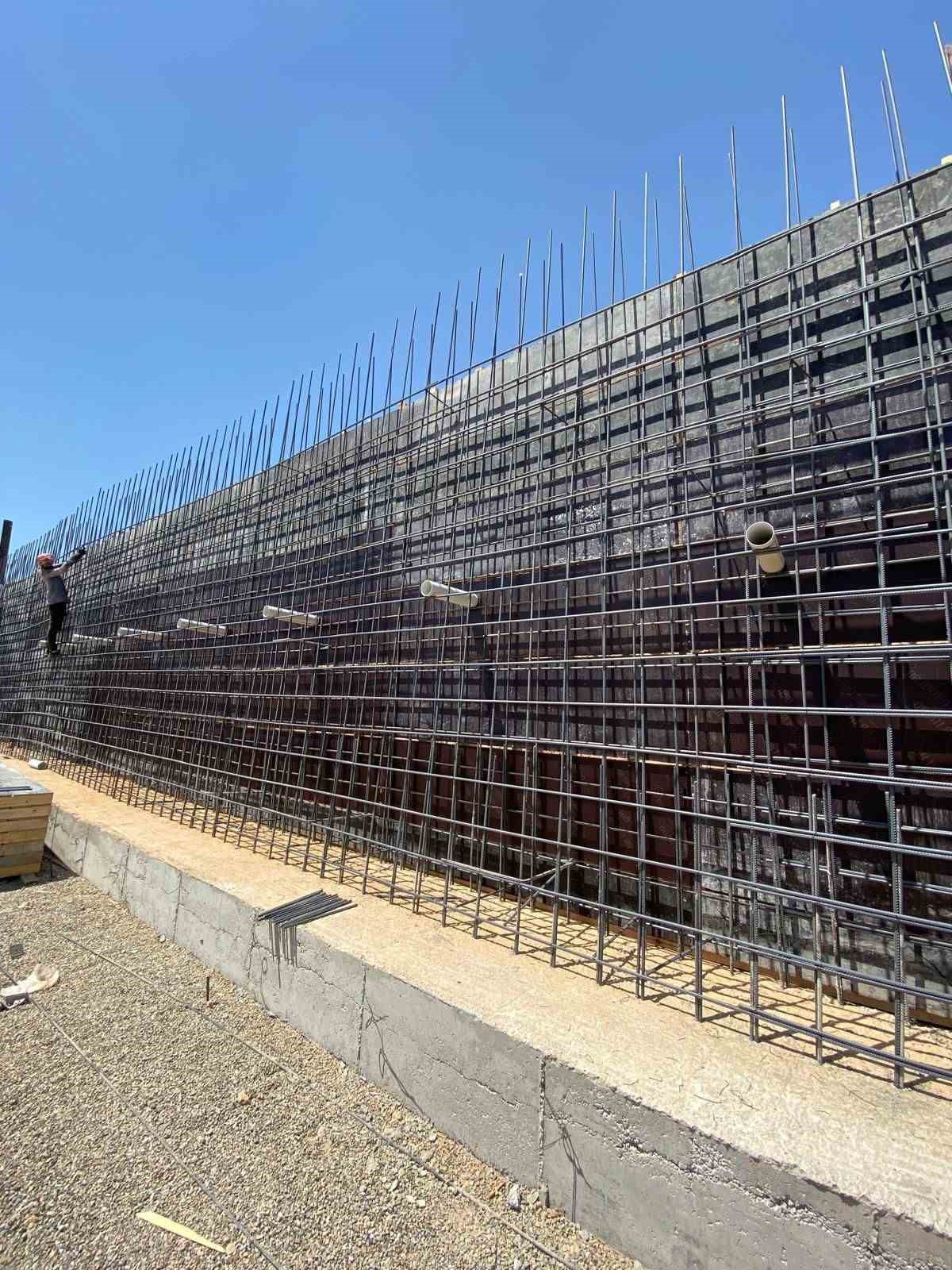 Siirt’te bin 330 metrelik yeni imar yolu çalışması sürüyor