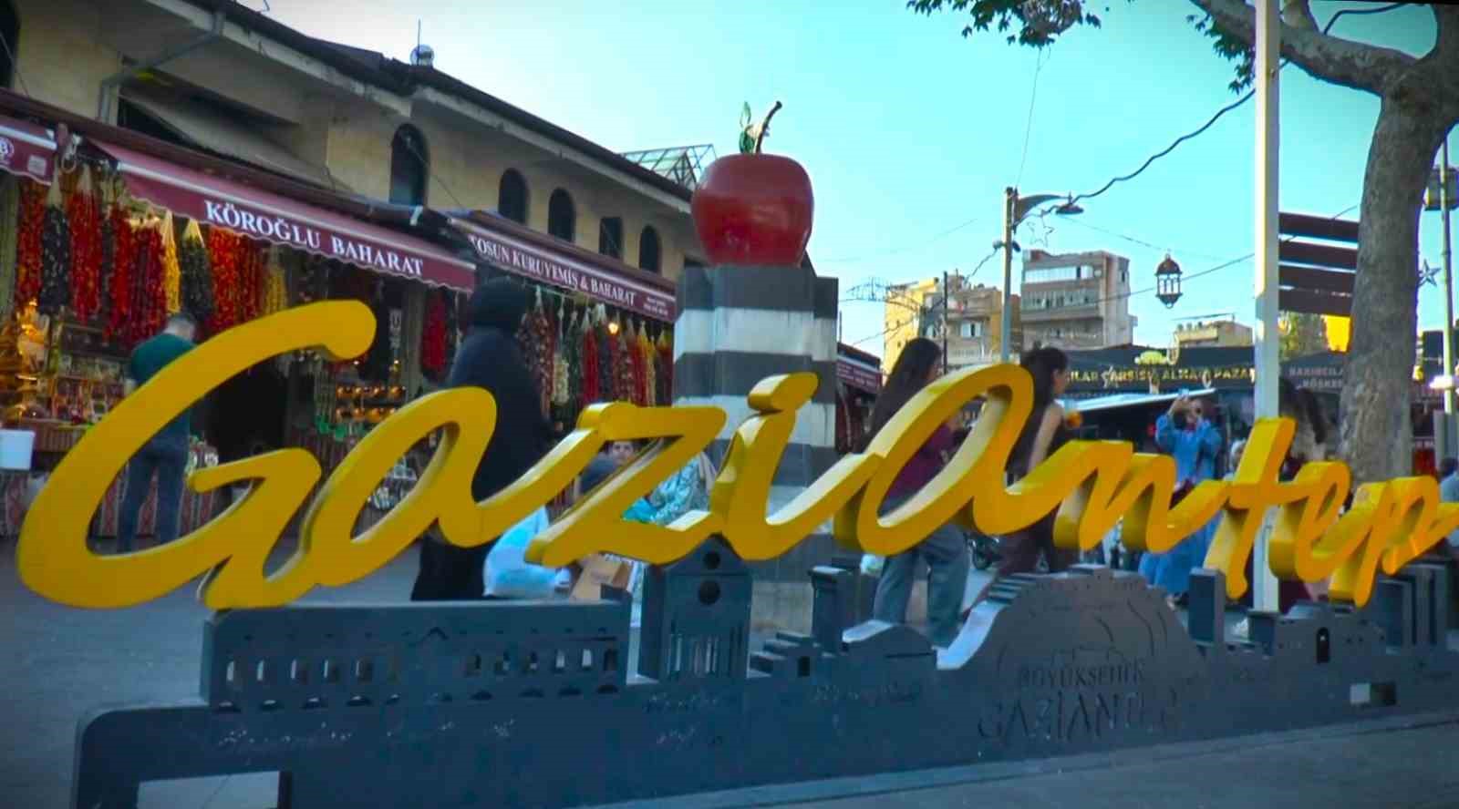 Esnafın dört gözle beklediği gurbetçiler gelmeye başladı