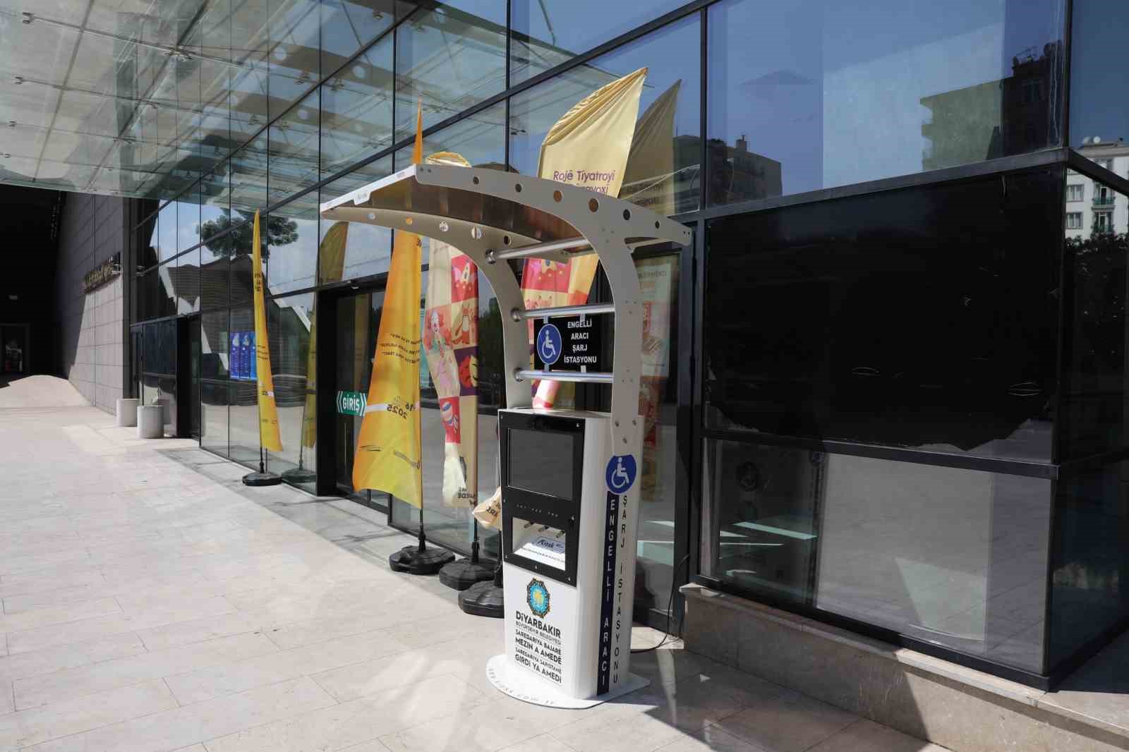 Belediyeden engellilere ara&ccedil; şarj hizmeti
