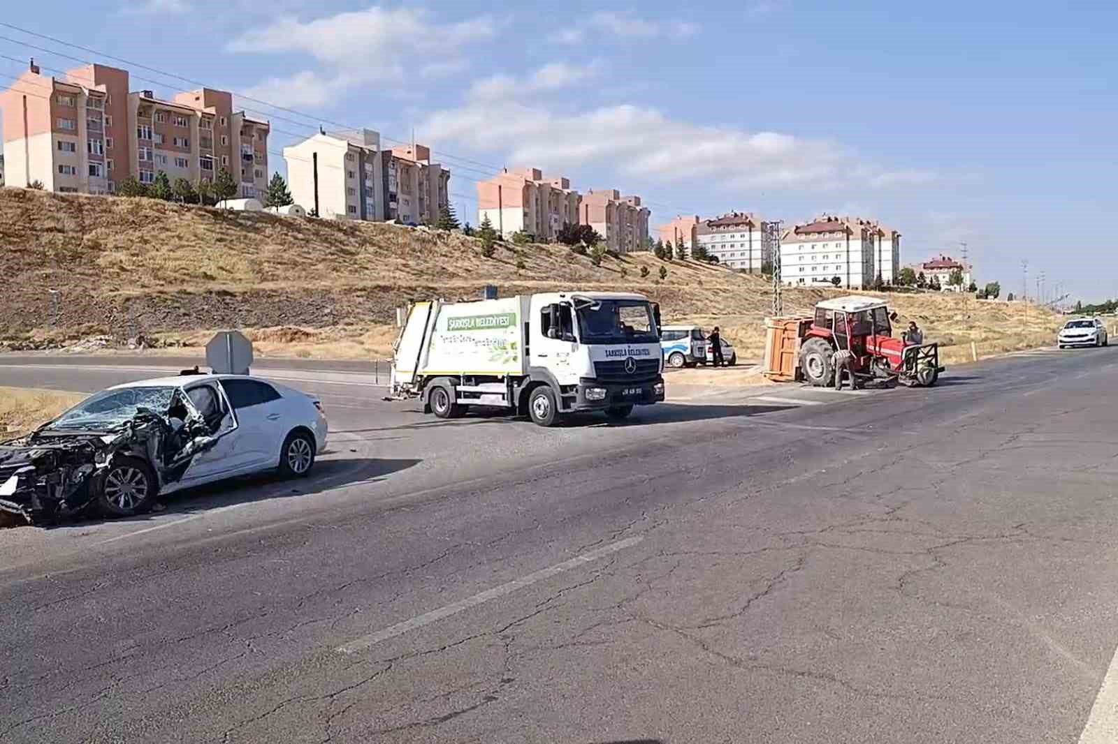 Sivas&rsquo;ta trafik kazaları: 4&rsquo;&uuml; &ccedil;ocuk 9 yaralı
