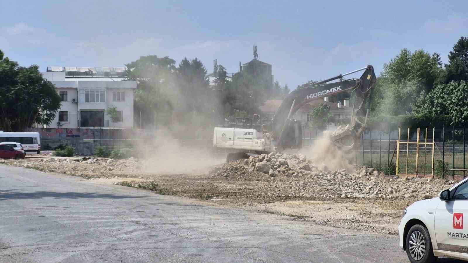 Başkan &Ouml;zl&uuml; talimatı verdi, ekipler harekete ge&ccedil;ti
