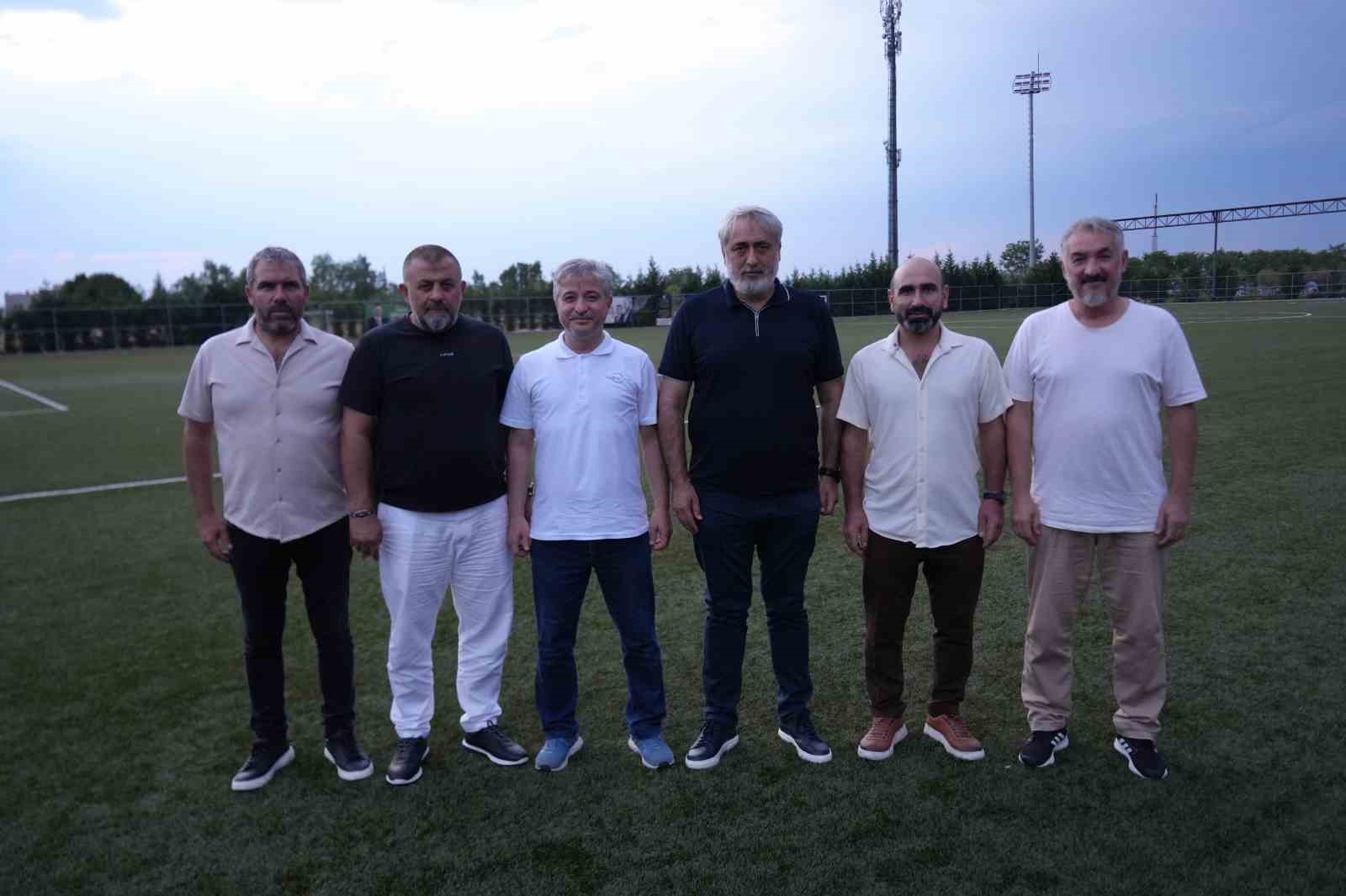 Messi ve Ronaldo hayaliyle sahaya çıkıyorlar