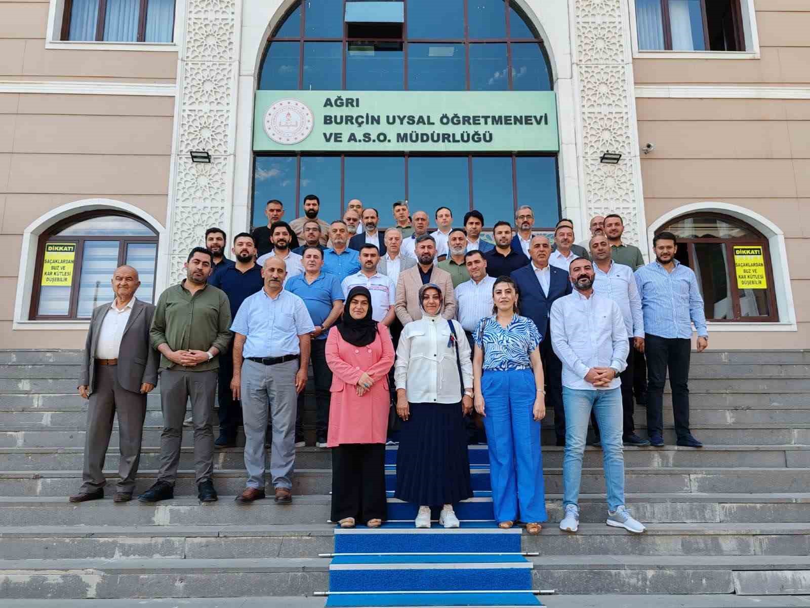 AK Parti Ağrı İl Başkanı İlhami Yıldız: "STK&rsquo;larımızla istişare, ortak akılla g&uuml;&ccedil;l&uuml; yarınlara"
