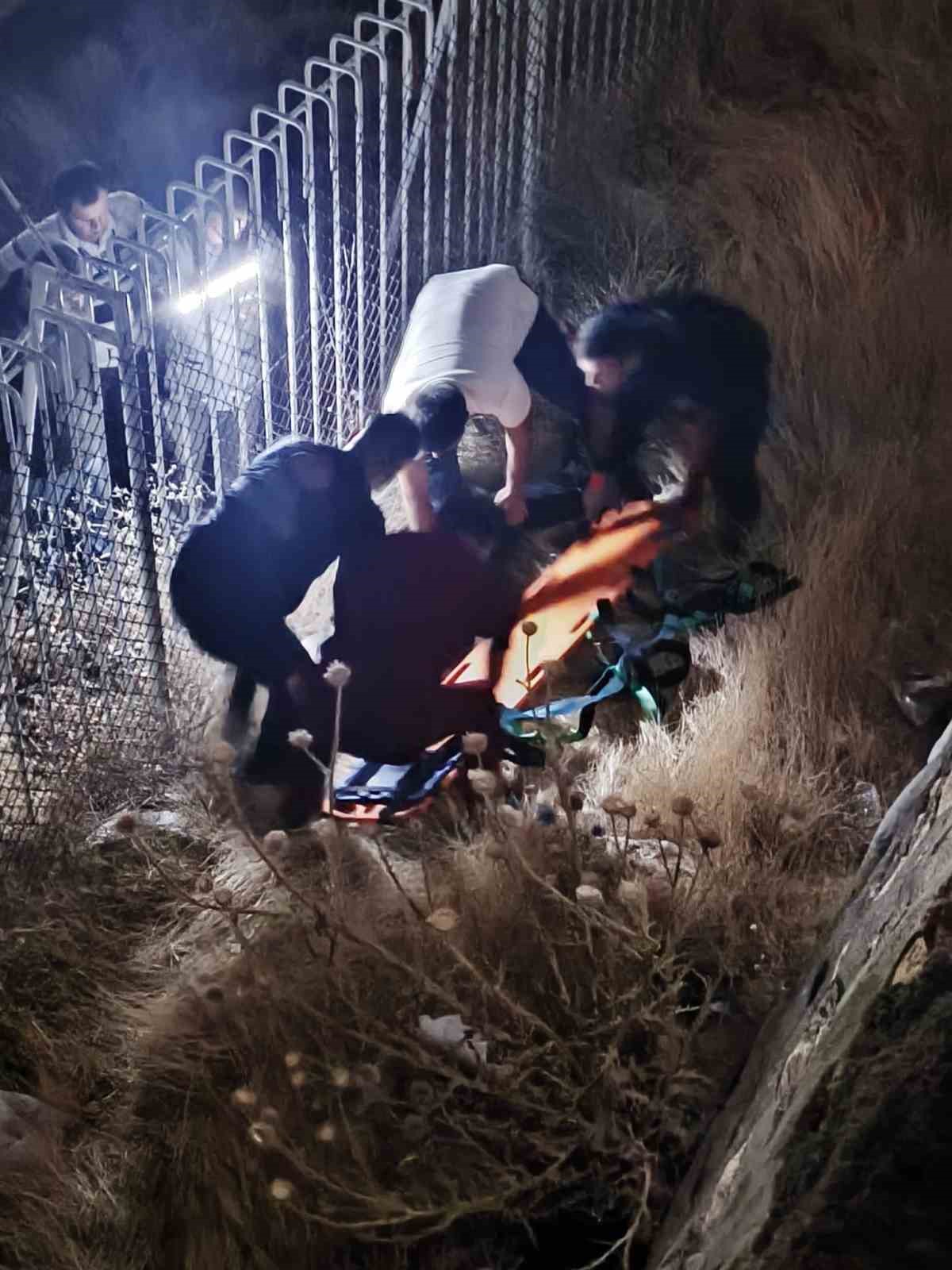 Elazığ’da istinat duvarından düşen kişi ağır yaralandı