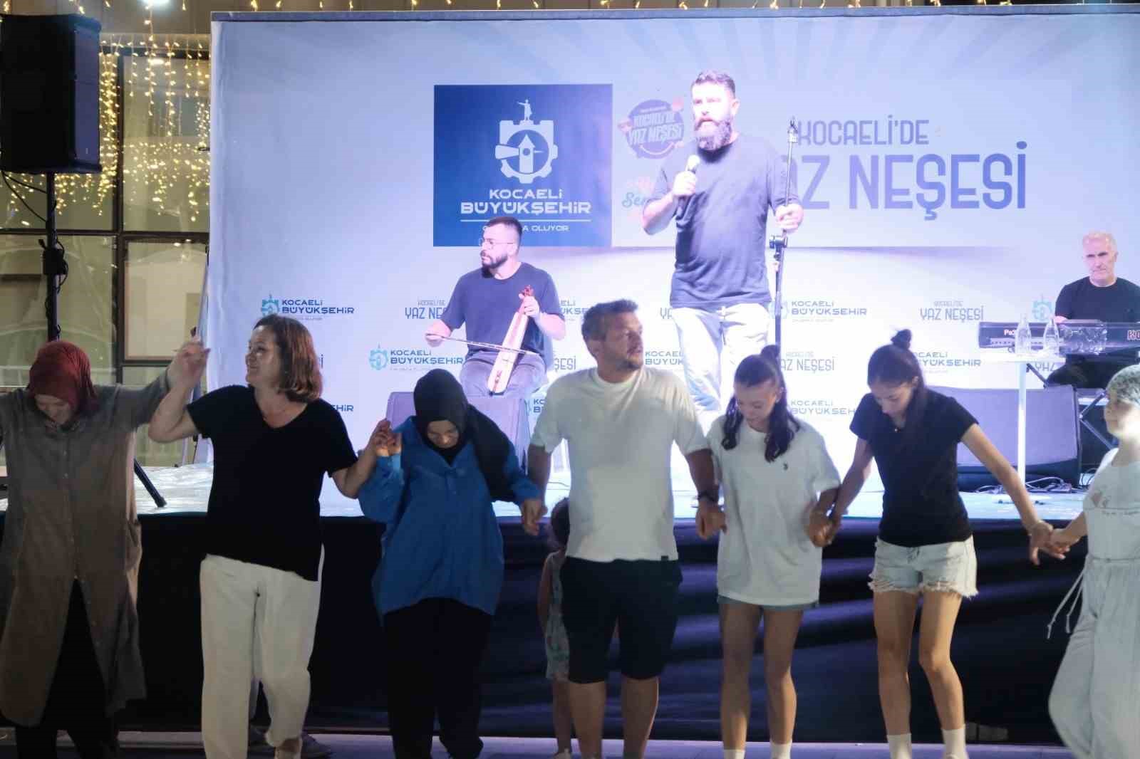 Karadeniz rüzgarı Milli İrade Meydanı’nda esti