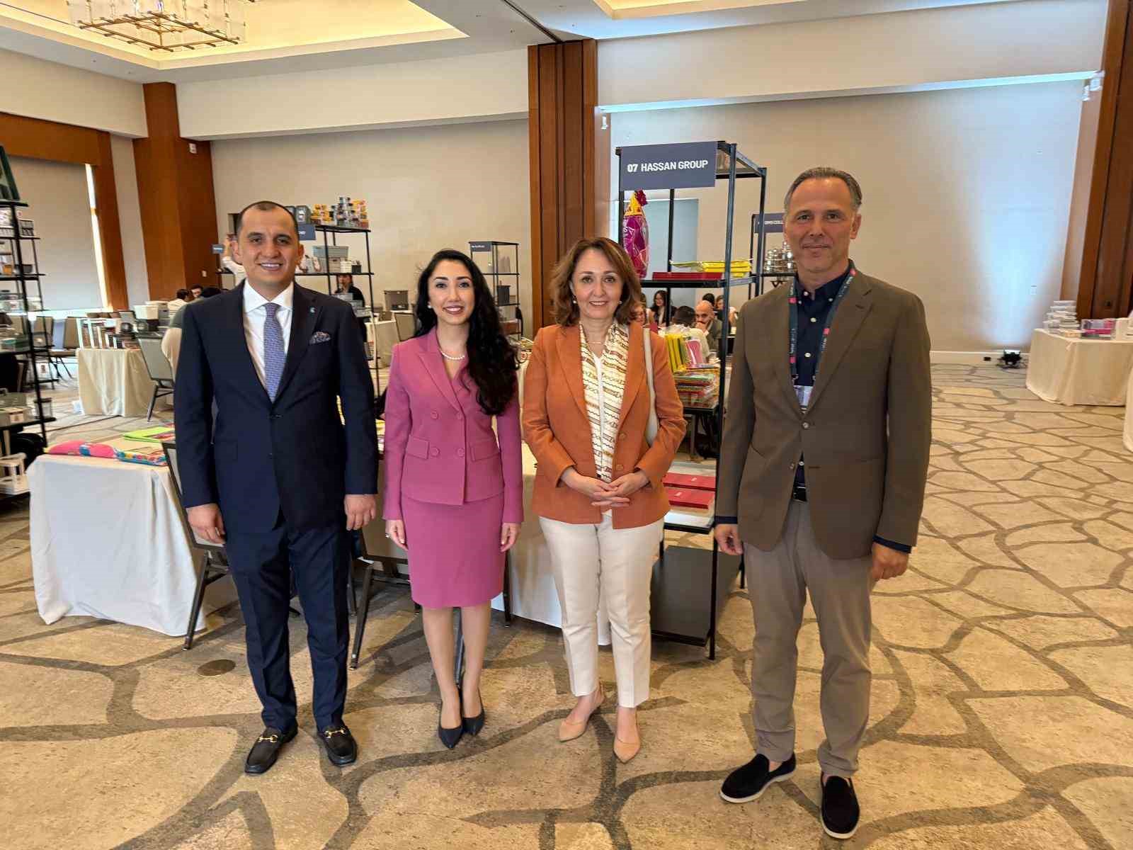 Mutfak ürünlerini Türk oyuncularla tanıtarak ülke ekonomisine katkı