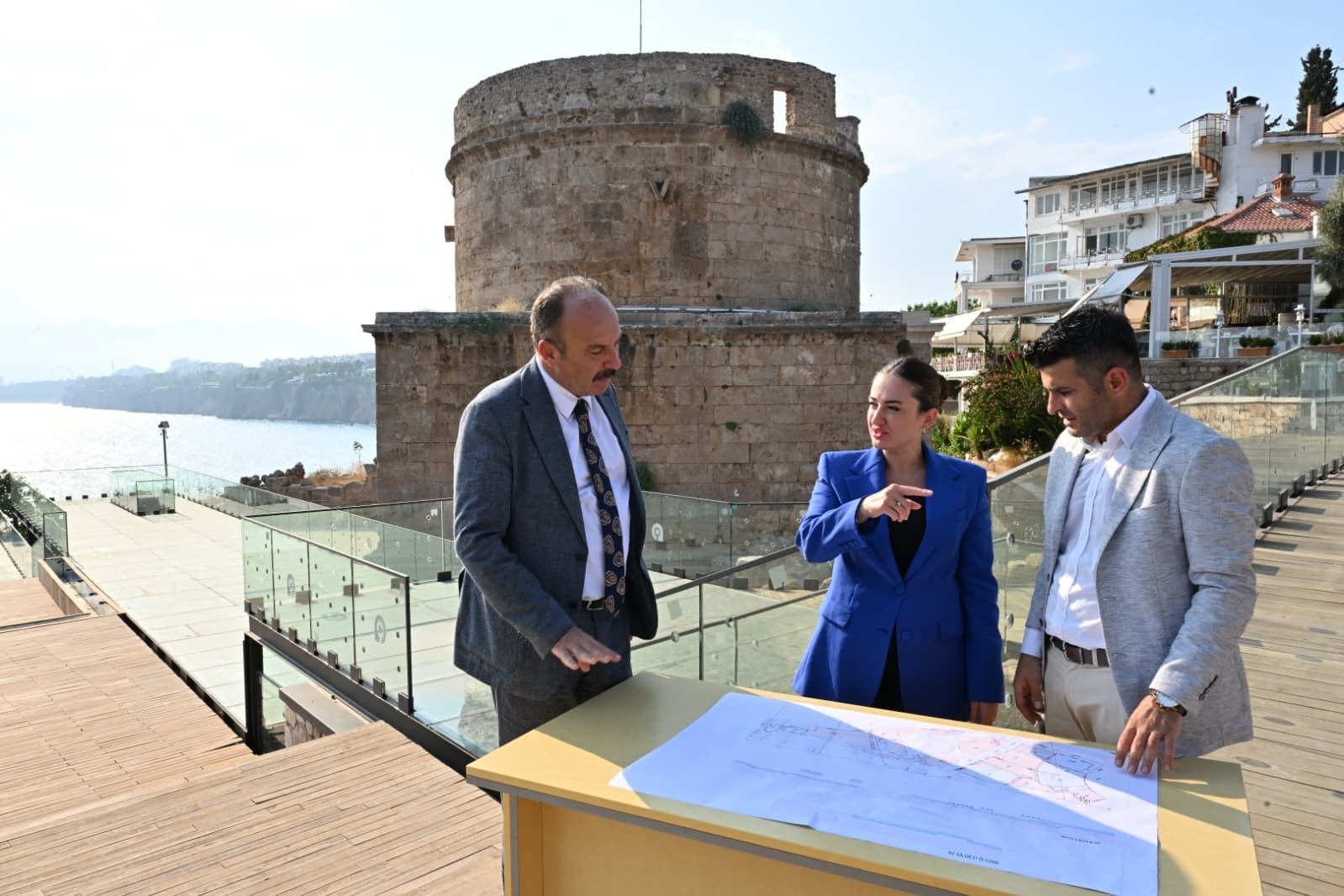 Özdemir: "Hıdırlık Kulesi ile Antalya yeni bir açık hava müzesine kavuşacak"