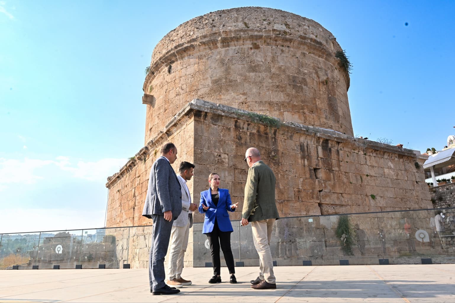 &Ouml;zdemir: "Hıdırlık Kulesi ile Antalya yeni bir a&ccedil;ık hava m&uuml;zesine kavuşacak"
