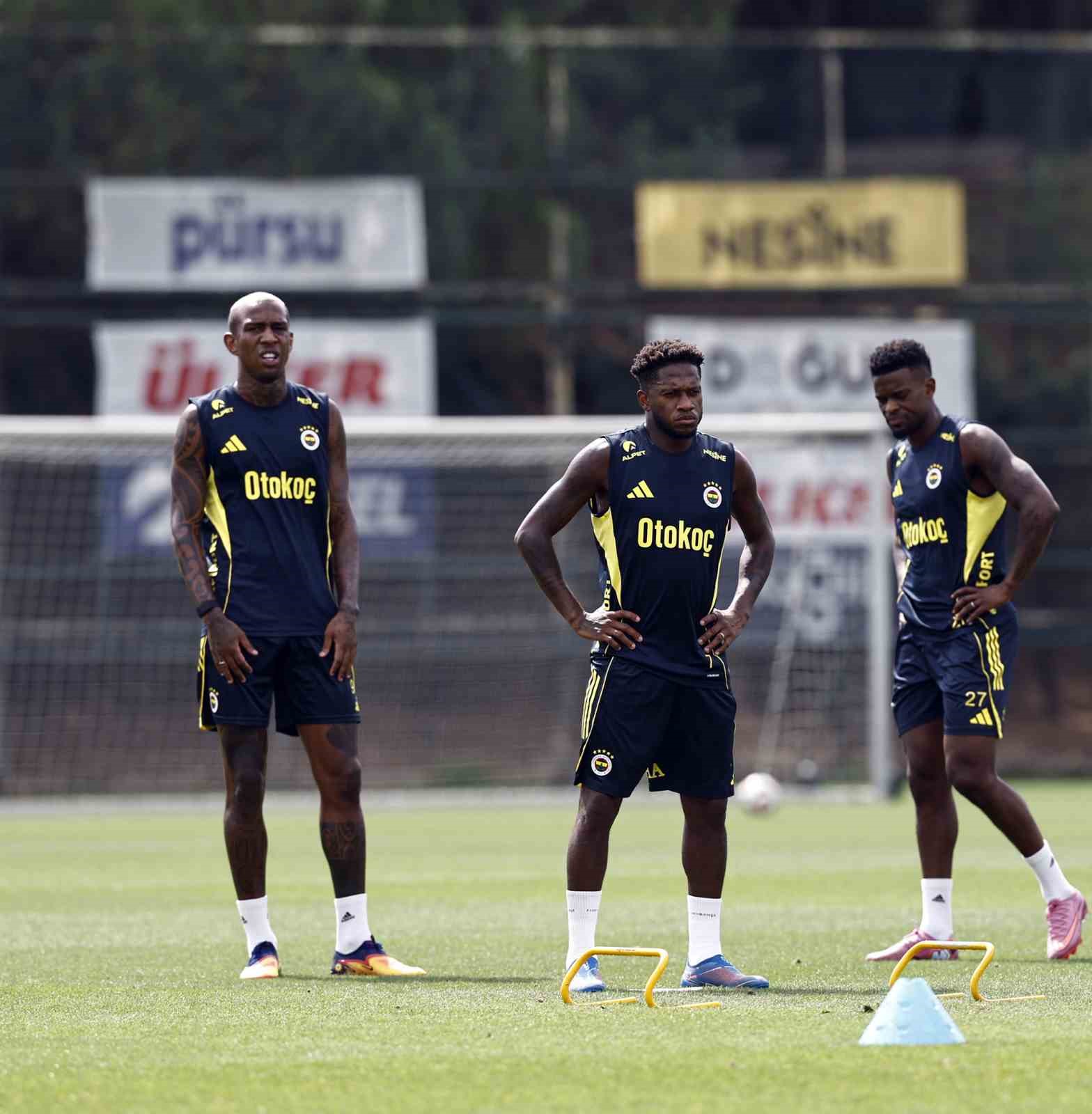 Fenerbahçe, Feyenoord maçı hazırlıklarını sürdürdü