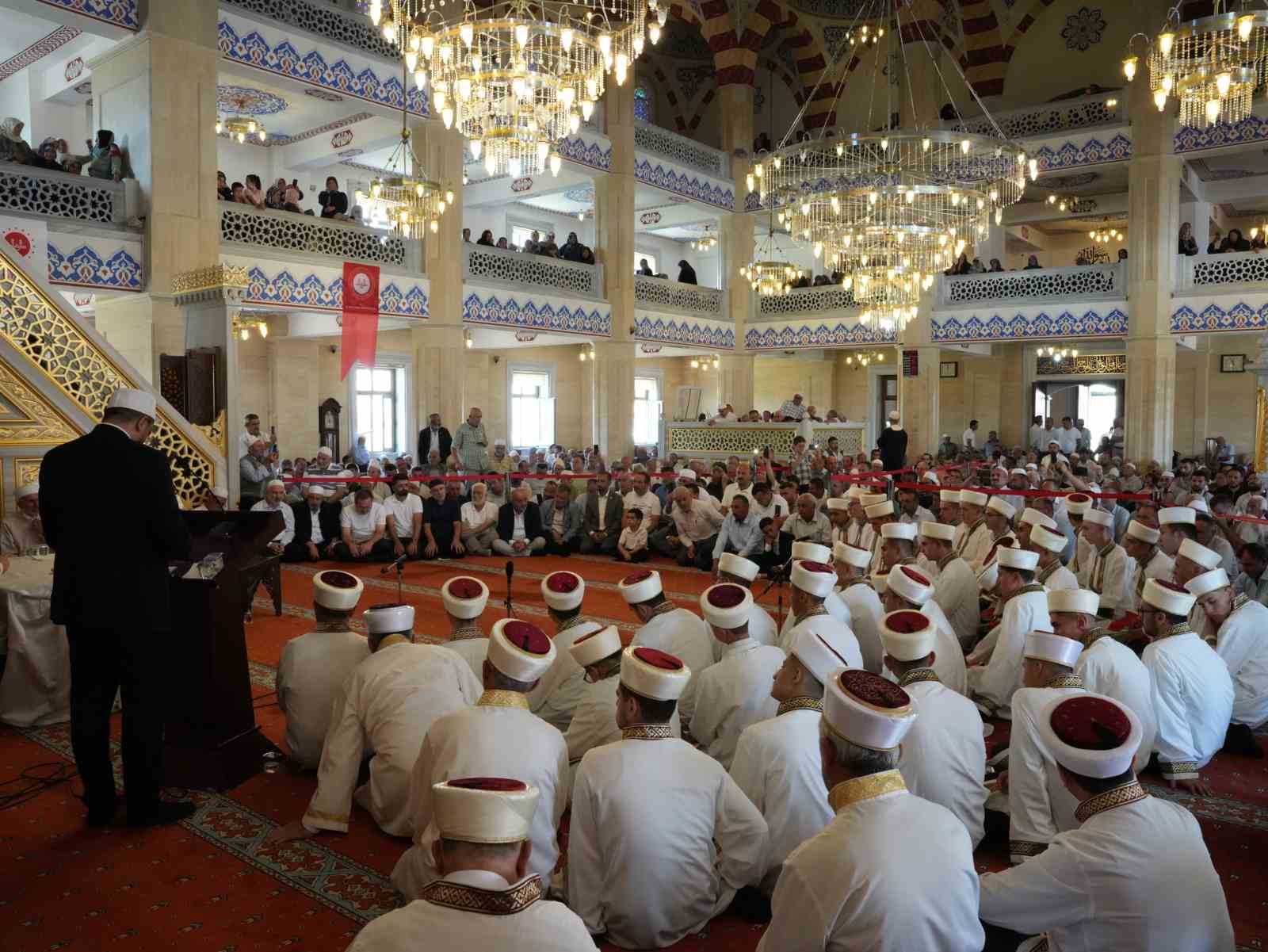 Kastamonu’da 61 öğrenci dualarla icazet alarak hafız oldu