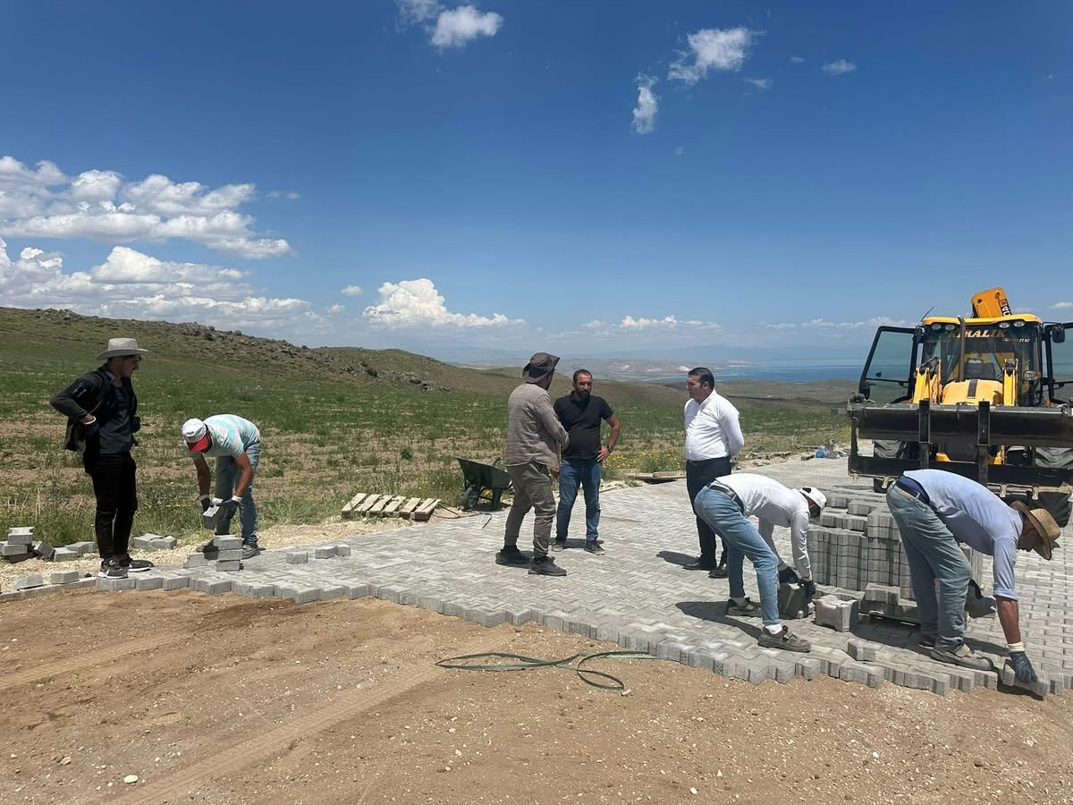 Aydınlar Beldesi&rsquo;nden alt yapı &ccedil;alışmaları
