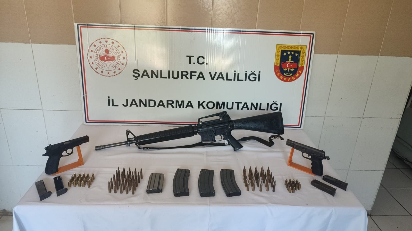 Şanlıurfa’da silah kaçakçılığı operasyonu: 4 gözaltı