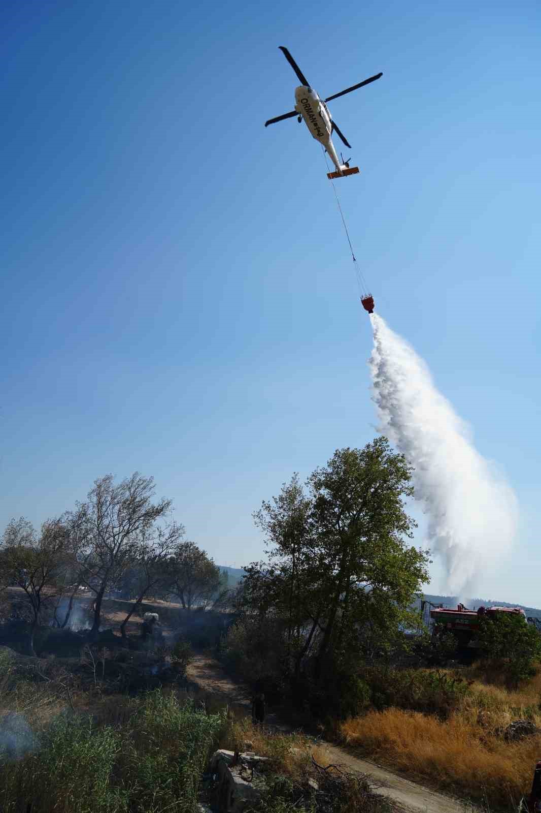 &Ccedil;anakkale&rsquo;de tarım arazinde yangın  kontrol altına alındı
