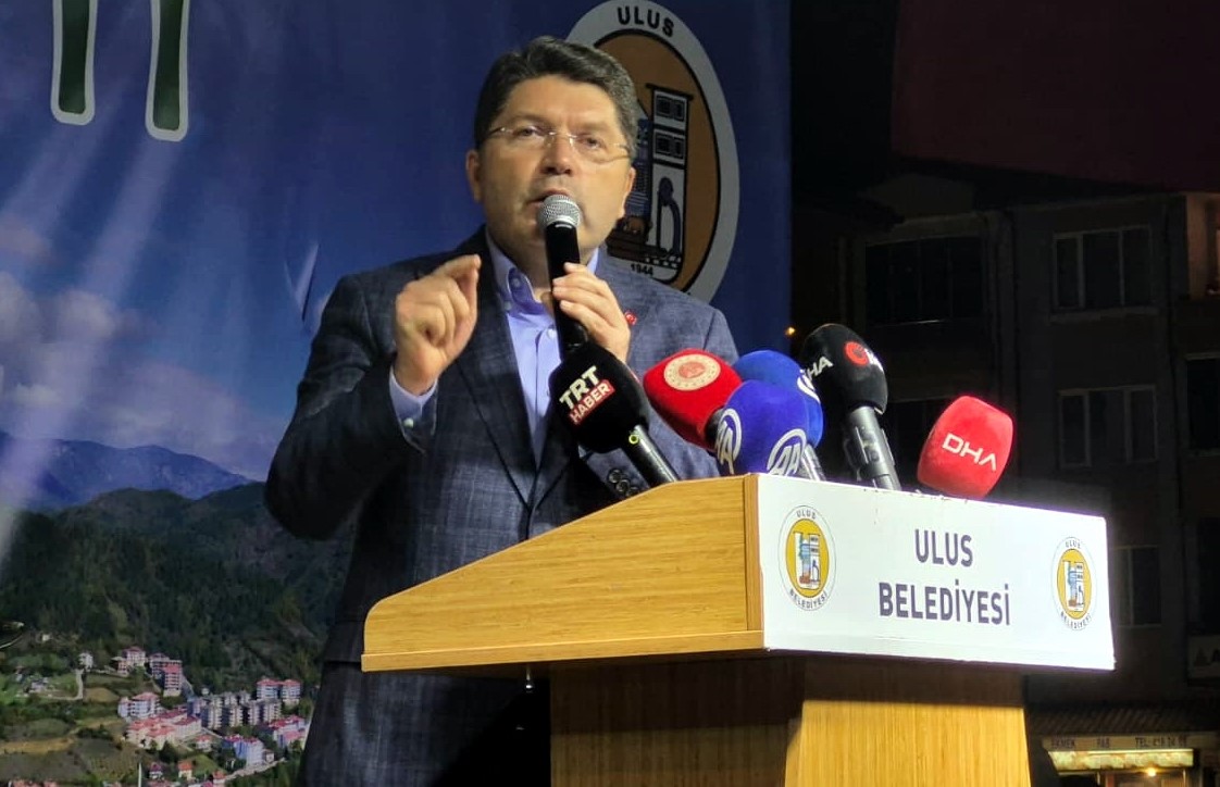 Adalet Bakanı Yılmaz Tunç’a duygulandıran hediye
