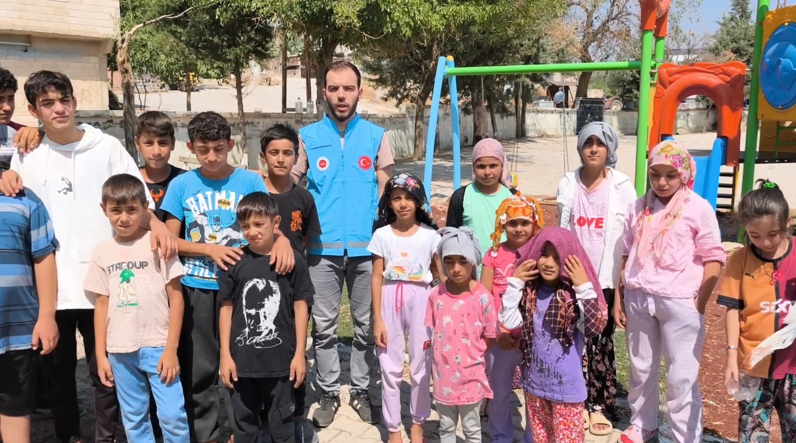 Kilisli &ccedil;ocuklardan &ouml;rnek davranış
