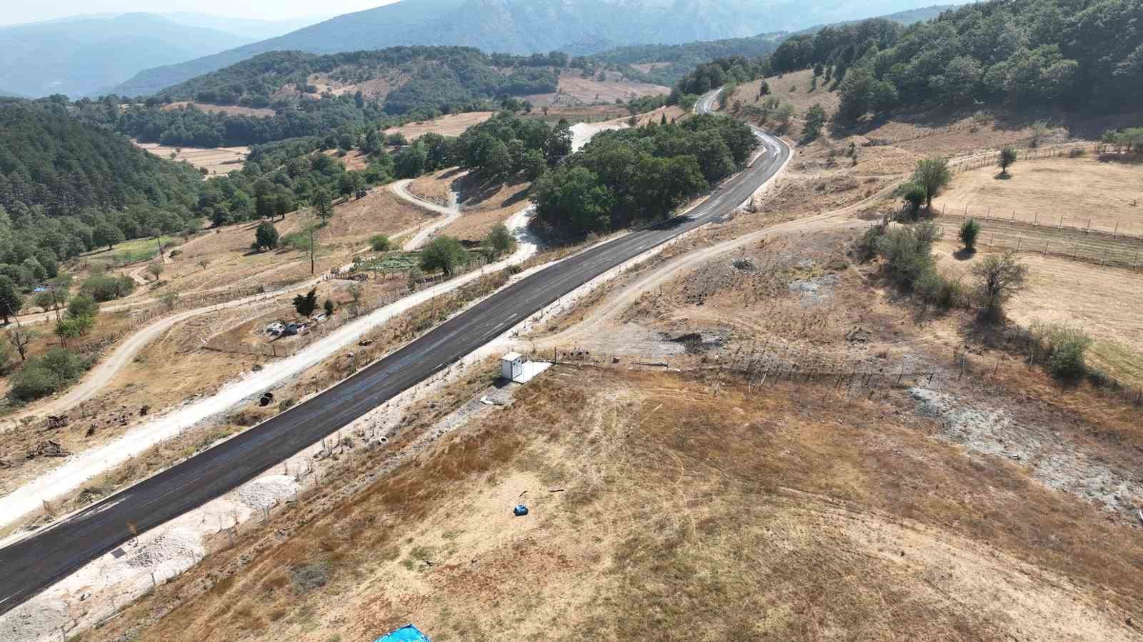 Mustafakemalpaşa&rsquo;nın kırsal yollarına konfor geliyor
