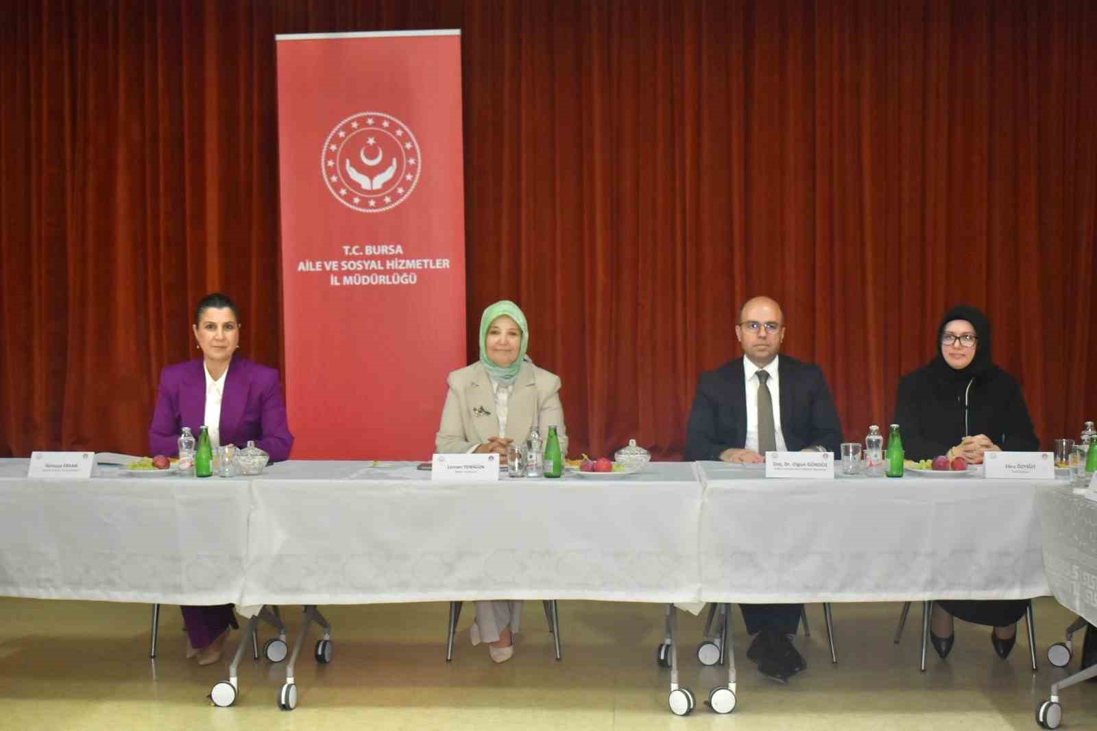 Bilecik Aile ve Sosyal Hizmetler İl M&uuml;d&uuml;rl&uuml;ğ&uuml;&rsquo;nden kadın haklarına g&uuml;&ccedil;l&uuml; destek
