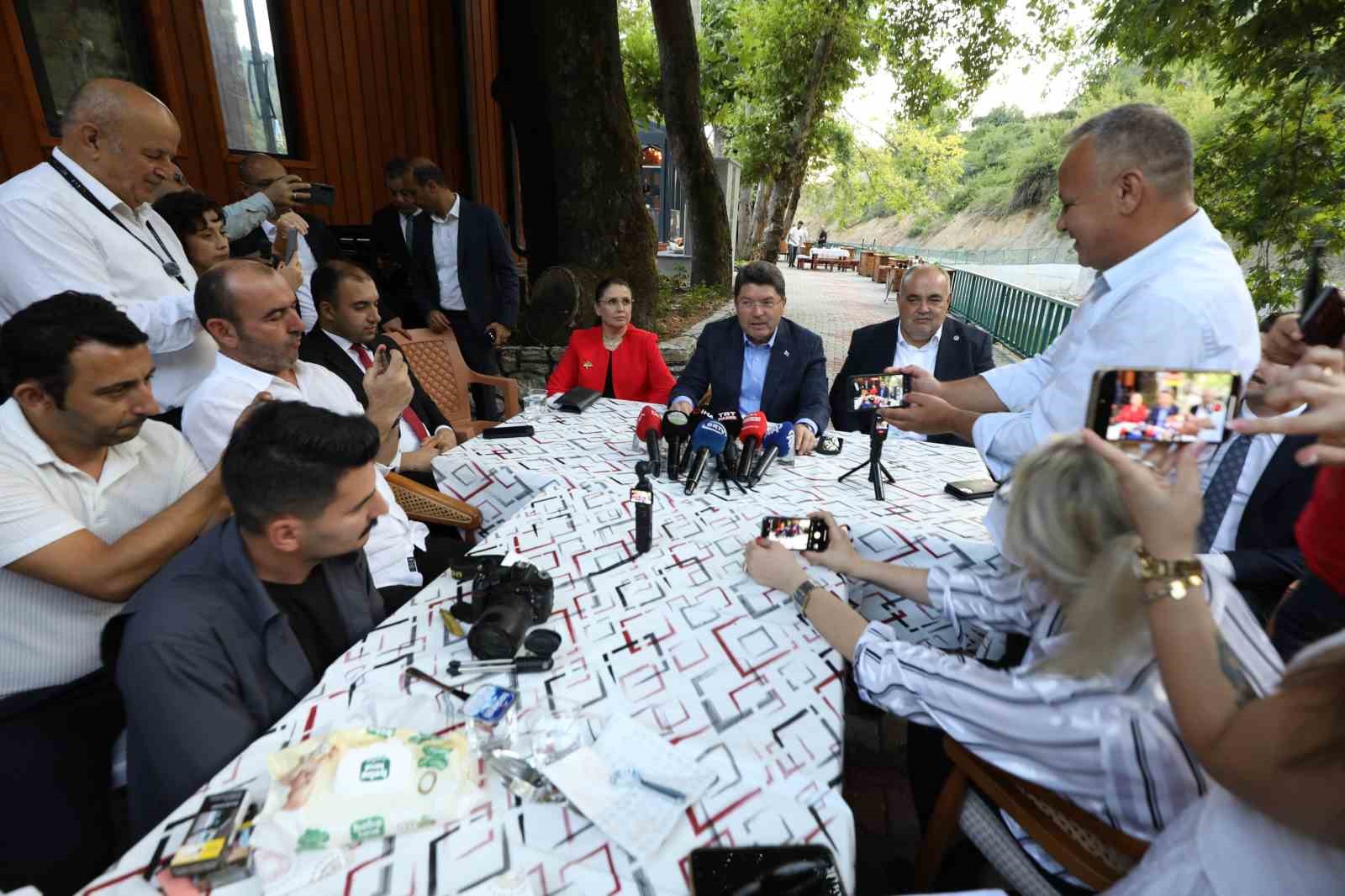 Bakan Tunç’tan gündemdeki konularla ilgili önemli açıklamalar