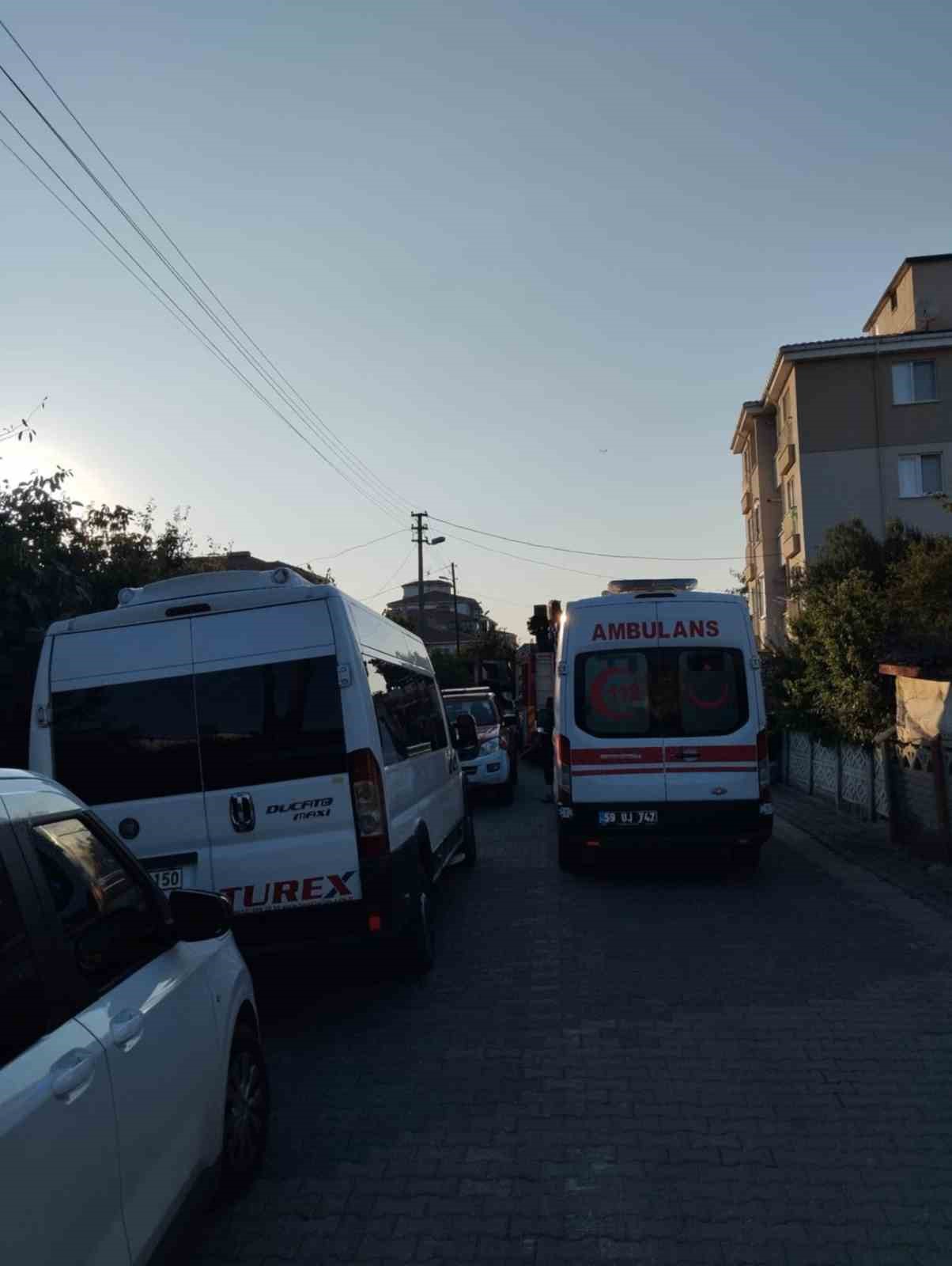 Tekirdağ&rsquo;da apartman dairesinde yangın

