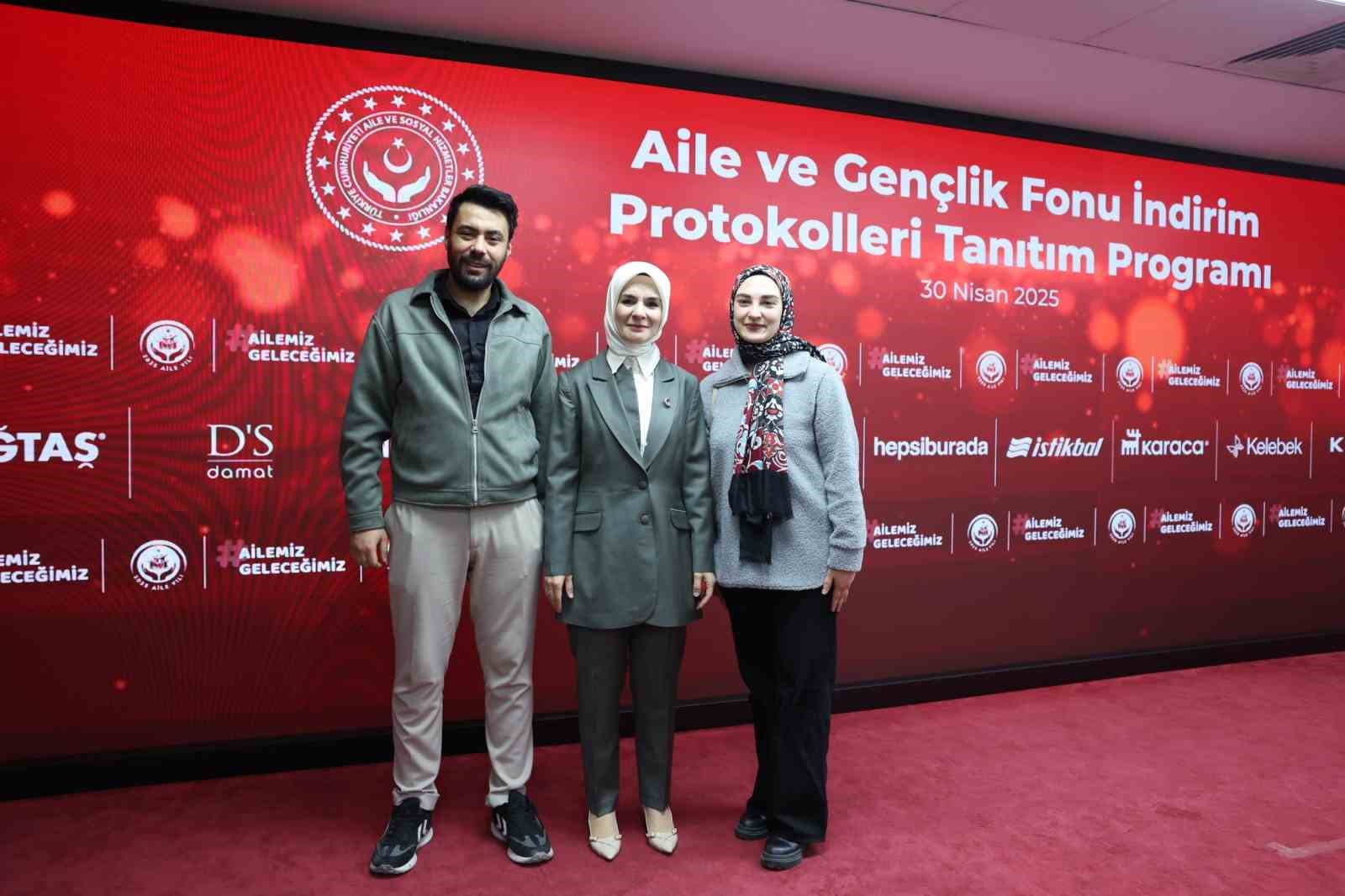 Yeni evlenecek gen&ccedil;lere indirim desteğinde anlaşma yapılan firma sayısı bini ge&ccedil;ti
