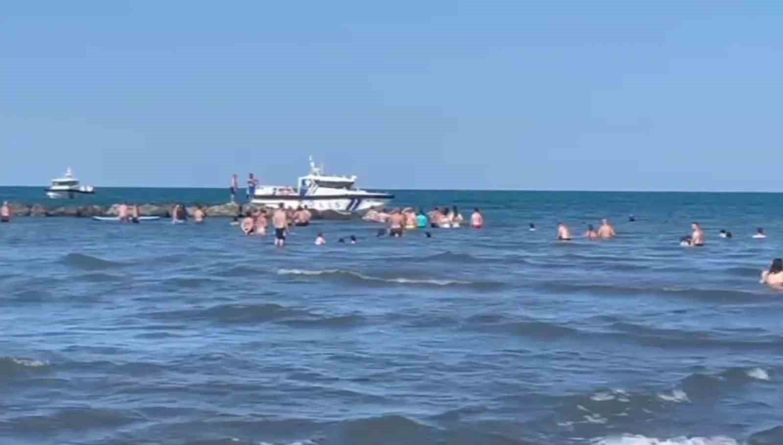 Samsun’da boğulma tehlikesi geçiren genç baygın halde hastaneye kaldırıldı