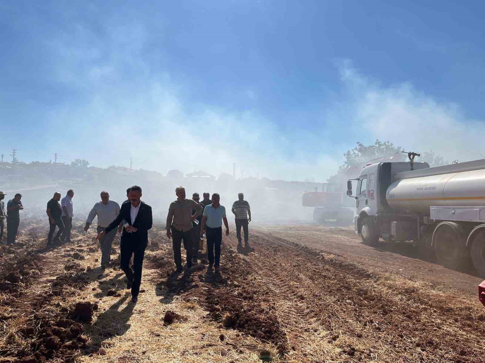 Yerleşim yerlerini tehdit eden yangına, havadan ve karadan müdahale edildi