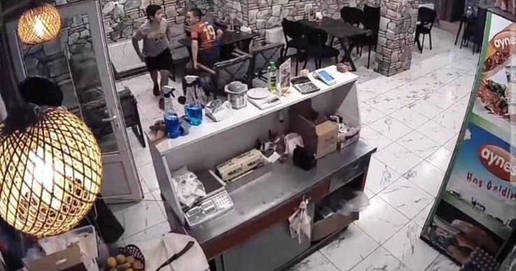 Balıkesir’de meydana gelen 6,1’lik deprem anı Hisarcık’ta kameralara böyle yansıdı