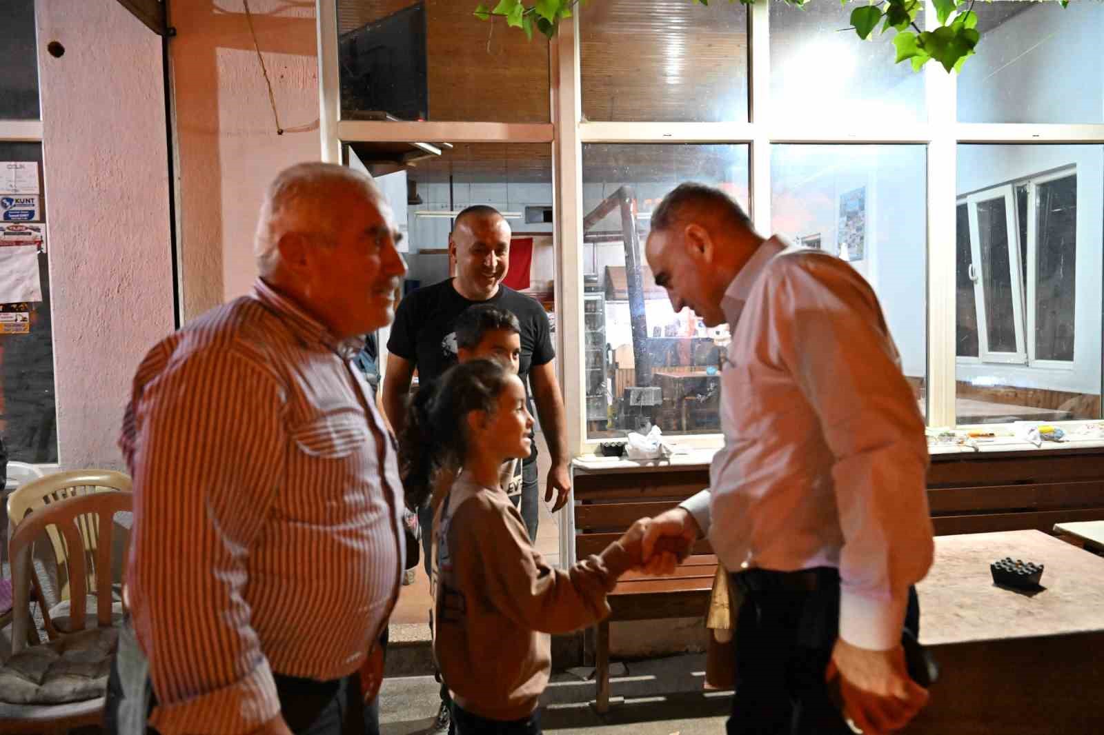 Vali Özkan depremden etkilenen bölgeleri inceledi