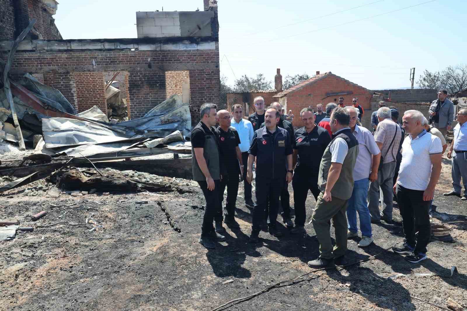 AFAD Başkanı Pehlivan, &Ccedil;anakkale&rsquo;de incelemelerde bulundu
