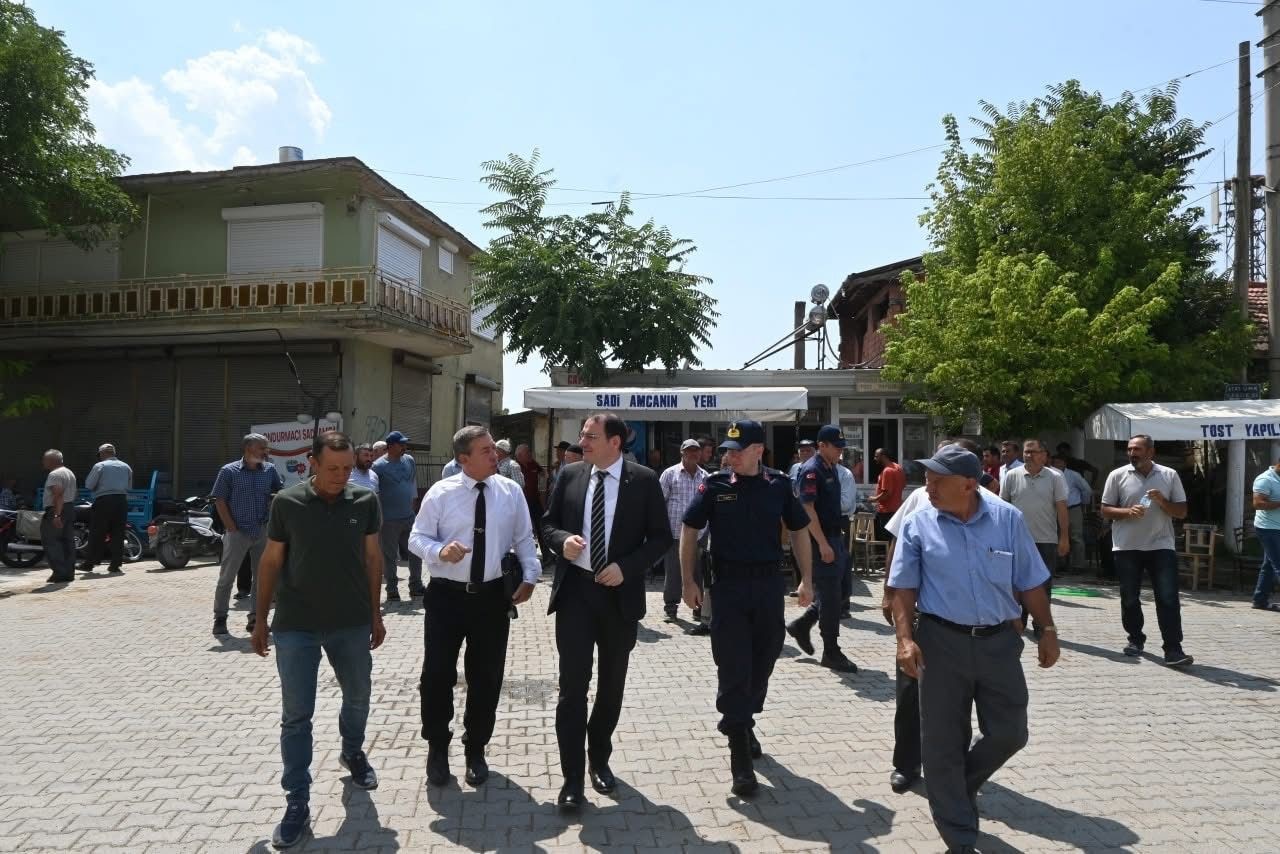 Kaymakam T&uuml;rker, vatandaşların taleplerini dinledi
