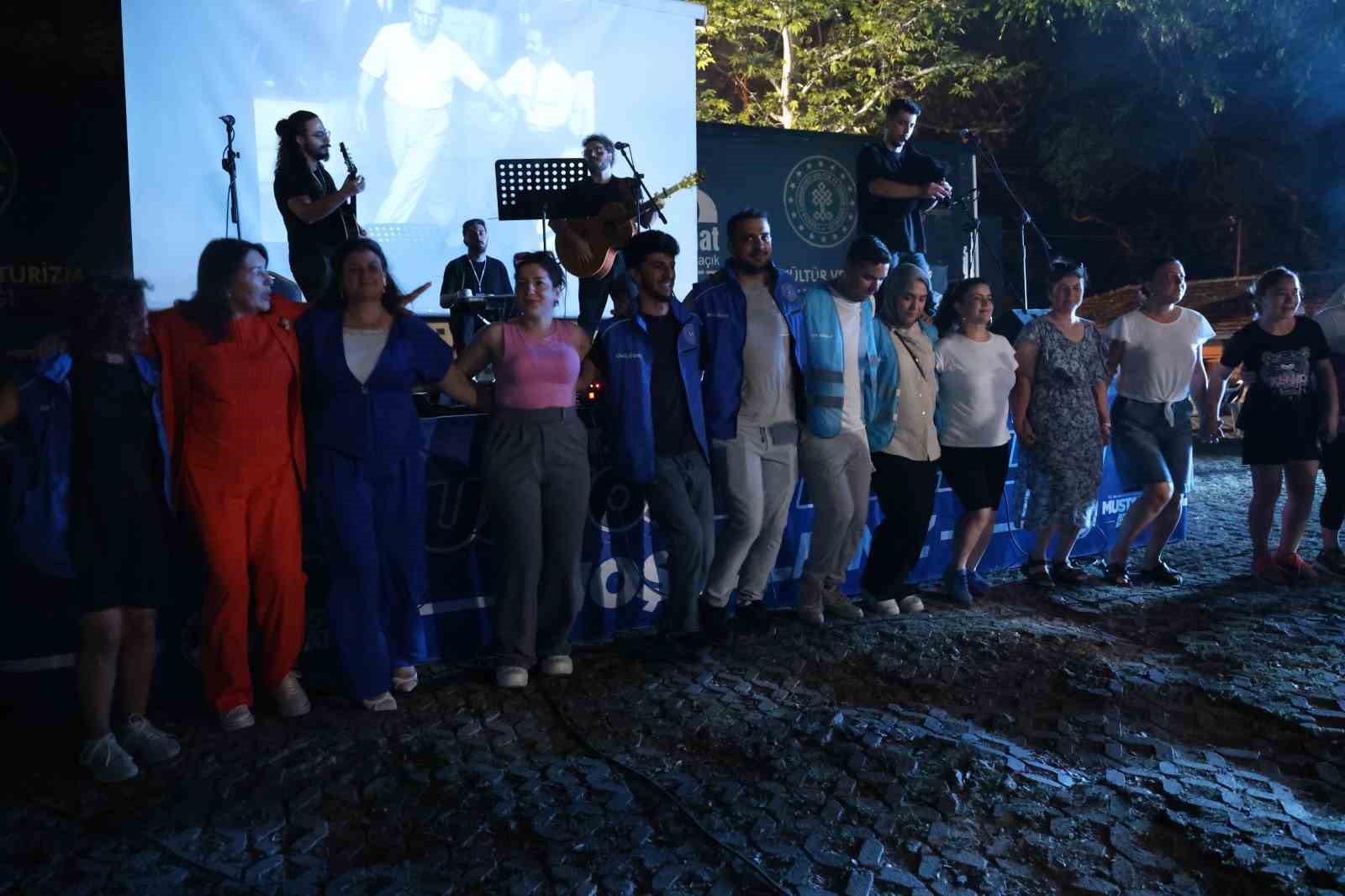 Yayla enlii renkli geti
