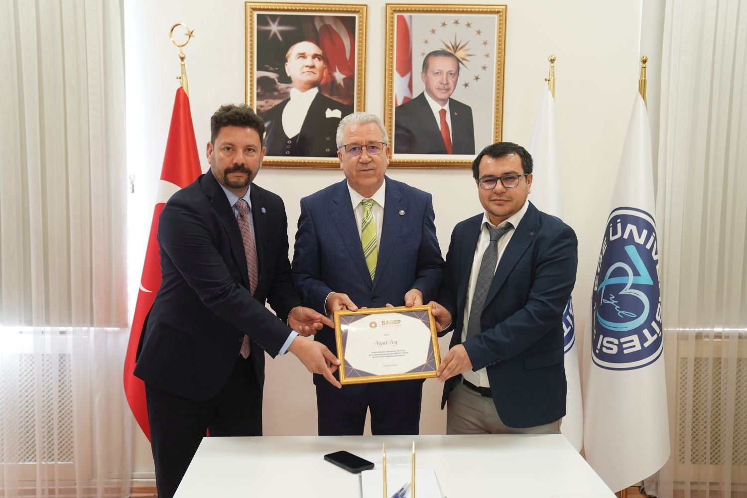 Ege Üniversitesinden Dr. Öğr. Üyesi Veysel Bay’a BAGEP 2025 ödülü