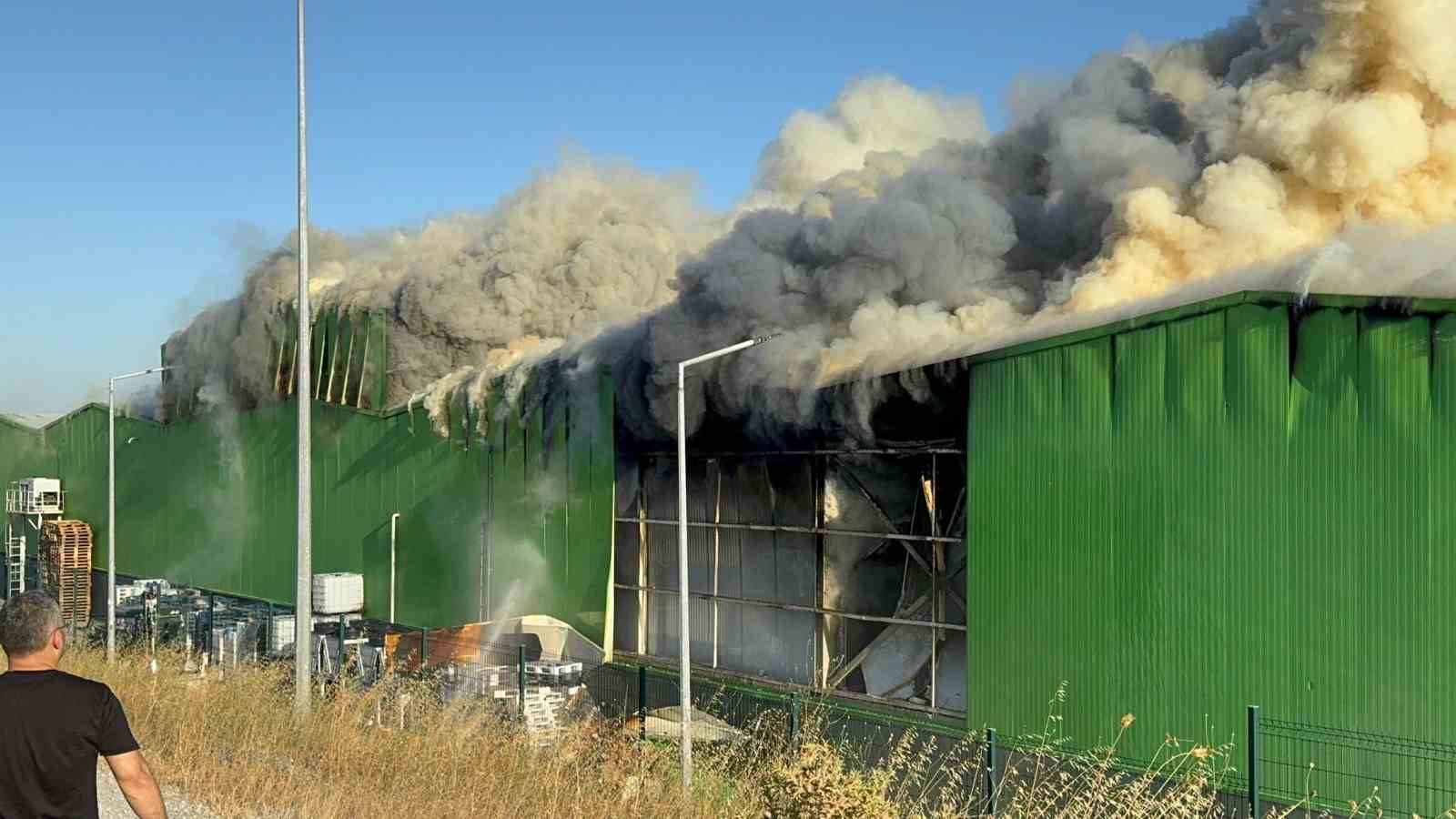 Teksüt fabrikasındaki yangınla ilgili 7 kişi gözaltına alındı