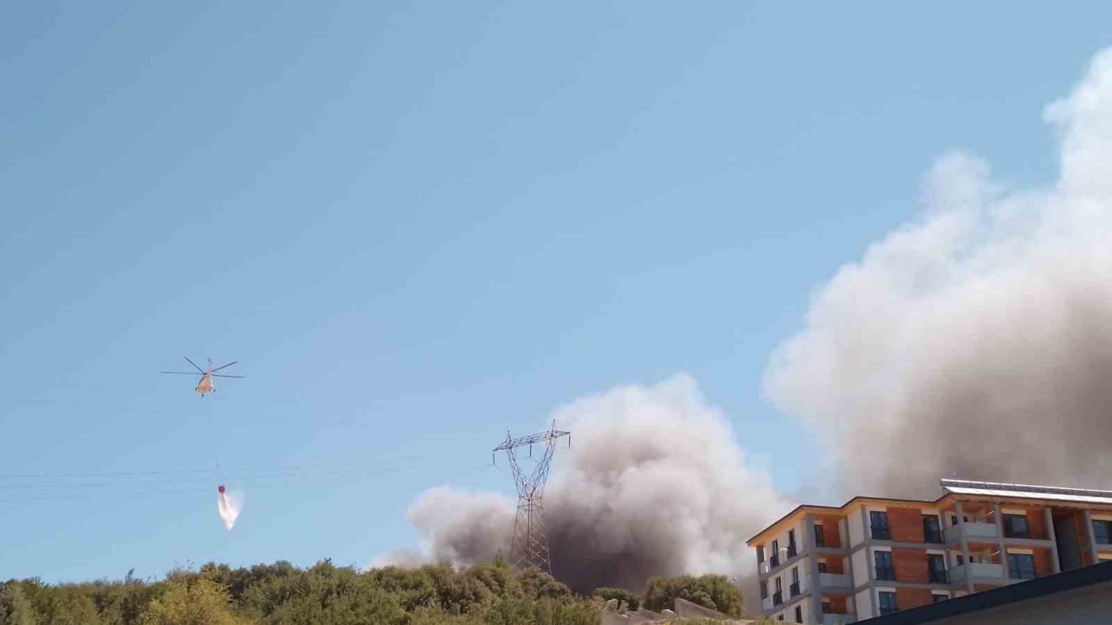 Orman Bölge Müdürlüğüne ait lojman inşaatında yangın: Havadan ve karadan müdahale ediliyor