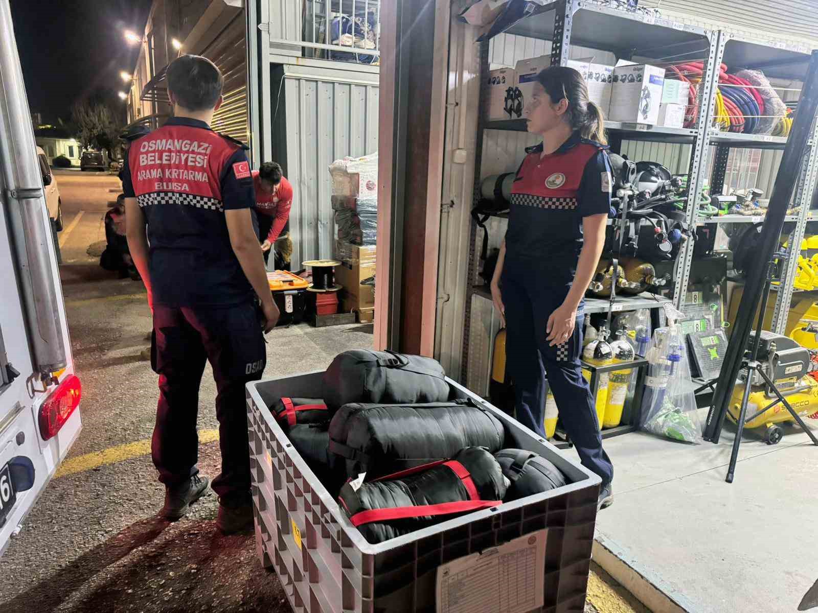 Osmangazi&rsquo;den Sındırgı&rsquo;ya deprem sonrası hızlı destek
