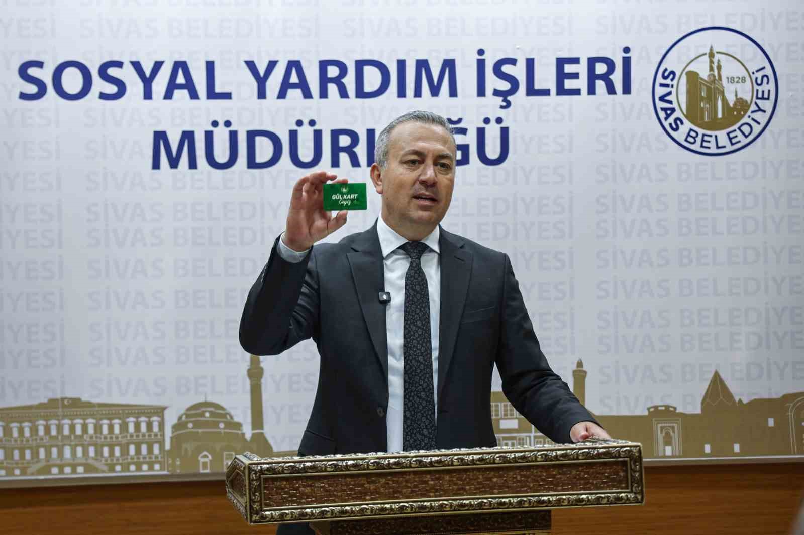 Sivas Belediyesi’nin evlenecek çiftlere desteği devam ediyor