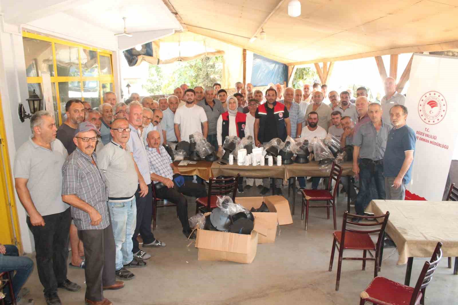 D&uuml;zce&rsquo;de kahverengi kokarca ile m&uuml;cadele devam ediyor
