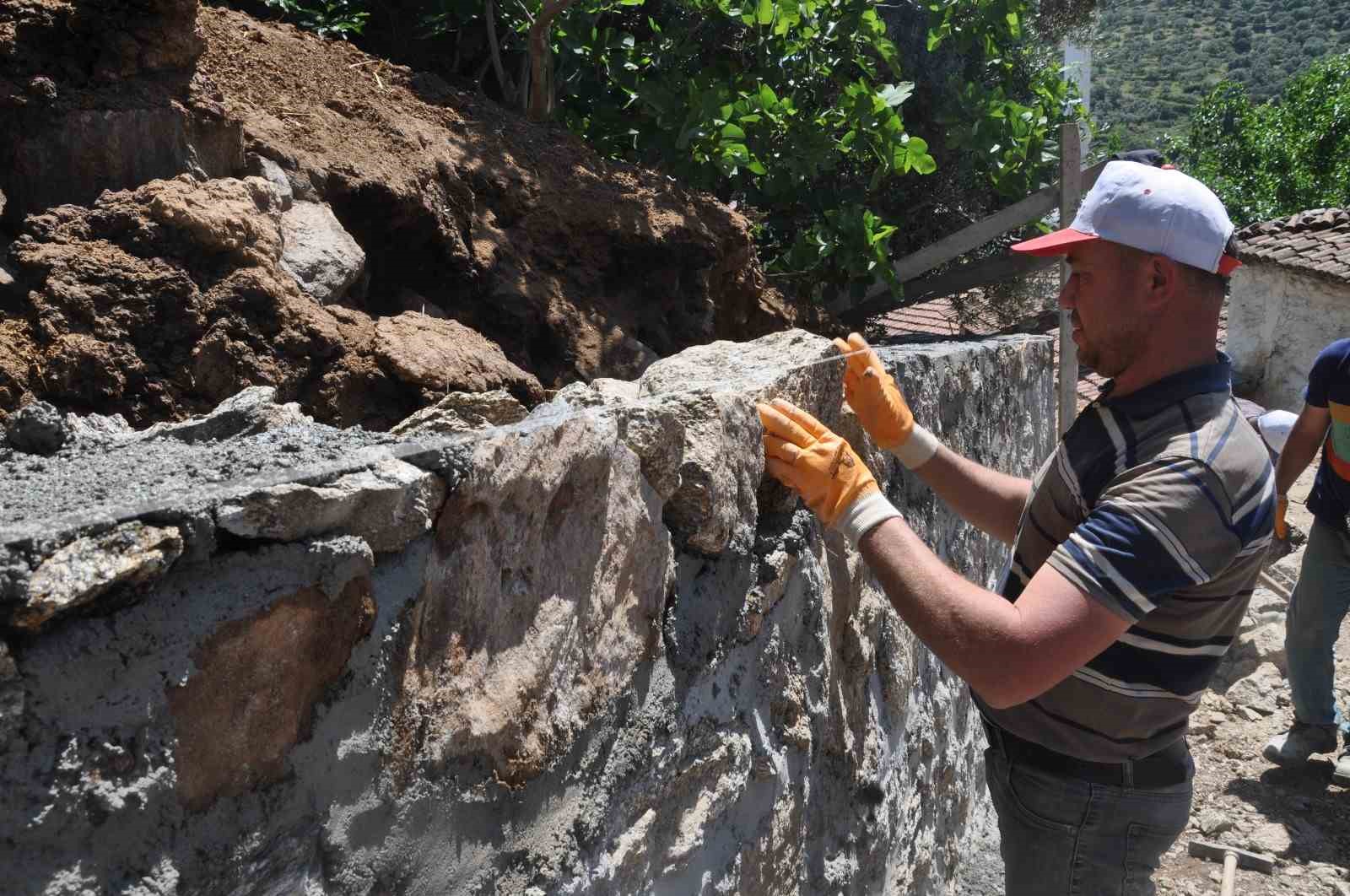 Bozdoğan Belediyesi, Kazandere&rsquo;ye kalıcı &ccedil;&ouml;z&uuml;m sundu
