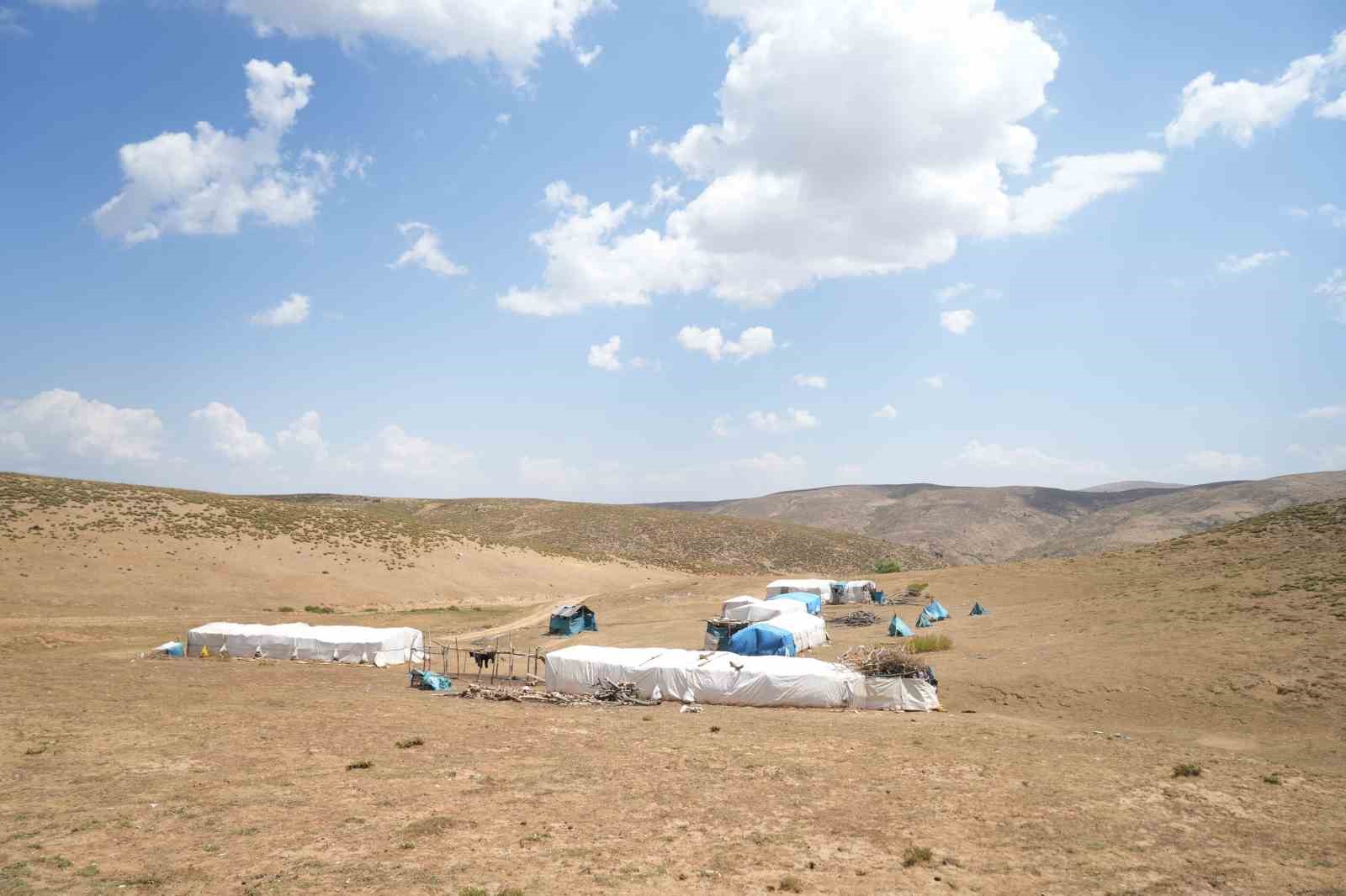 Muş’ta yaylacılar dönüş hazırlığında