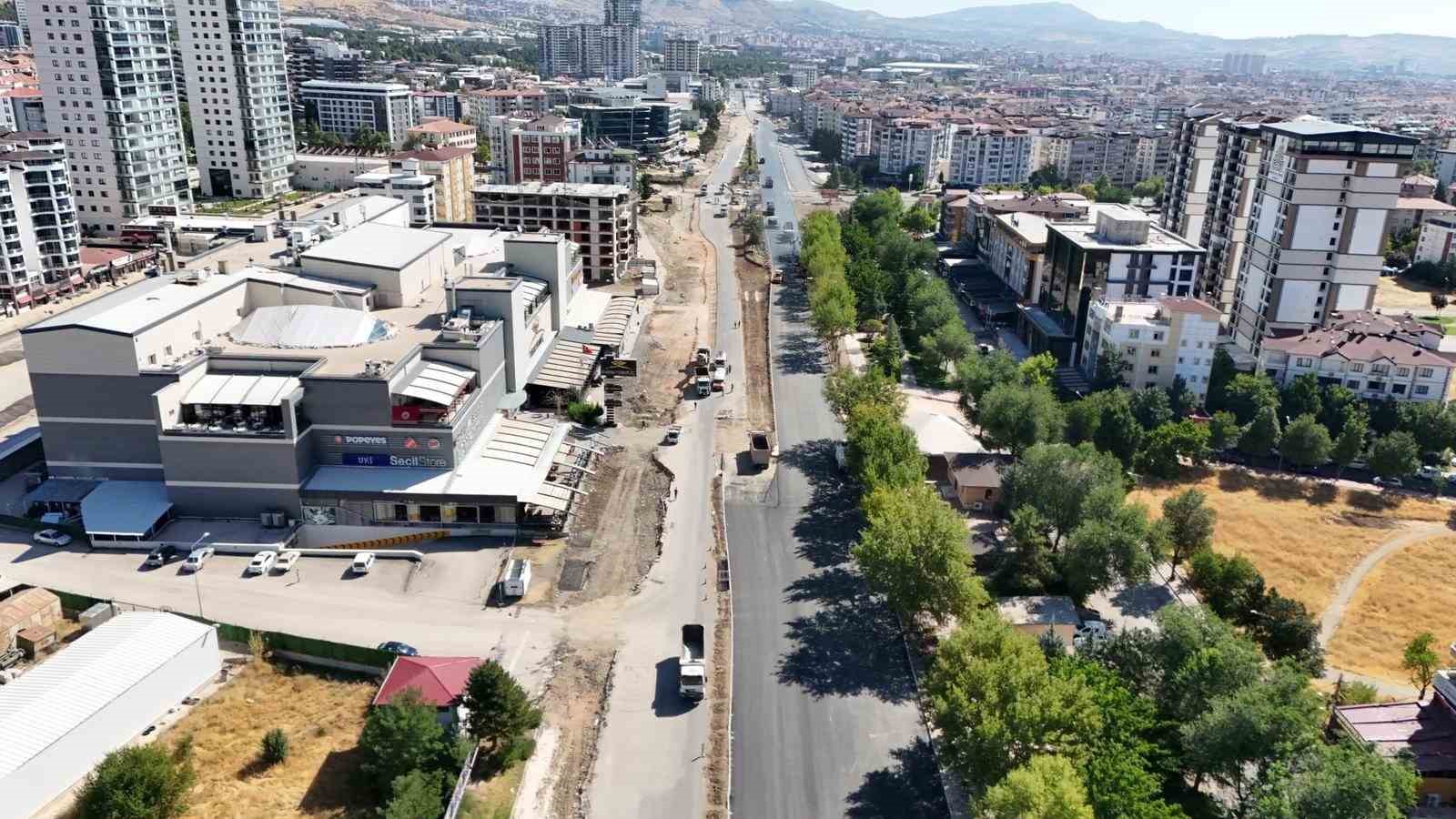 Başkan Şerifoğulları&rsquo;ndan kavşak &ccedil;alışmalarına yakın takip
