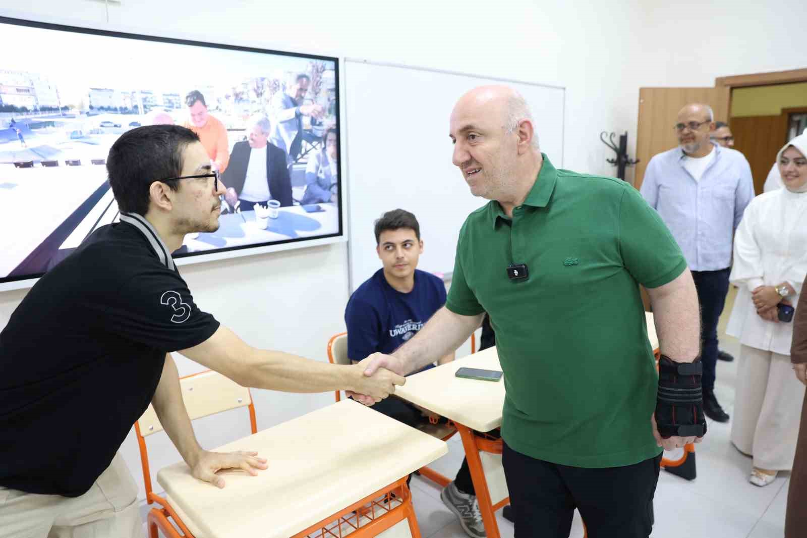 Başkan Muzaffer Bıyık: "Eğitime destek önceliğimiz"