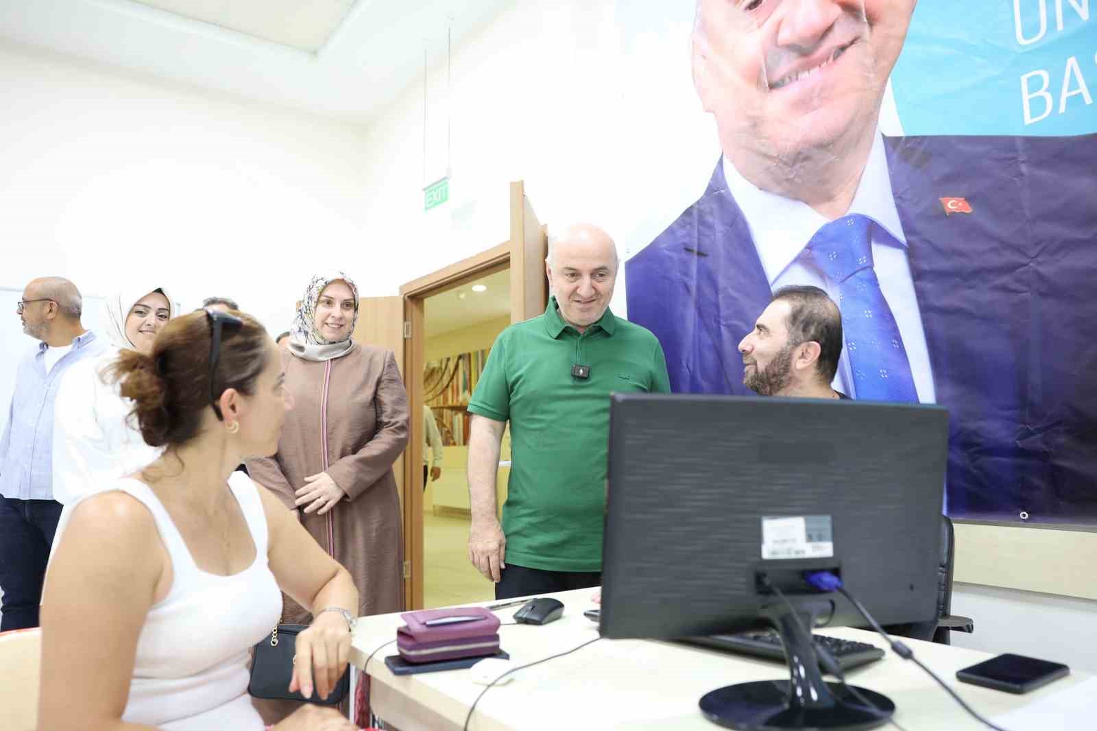 Başkan Muzaffer Bıyık: "Eğitime destek &ouml;nceliğimiz"
