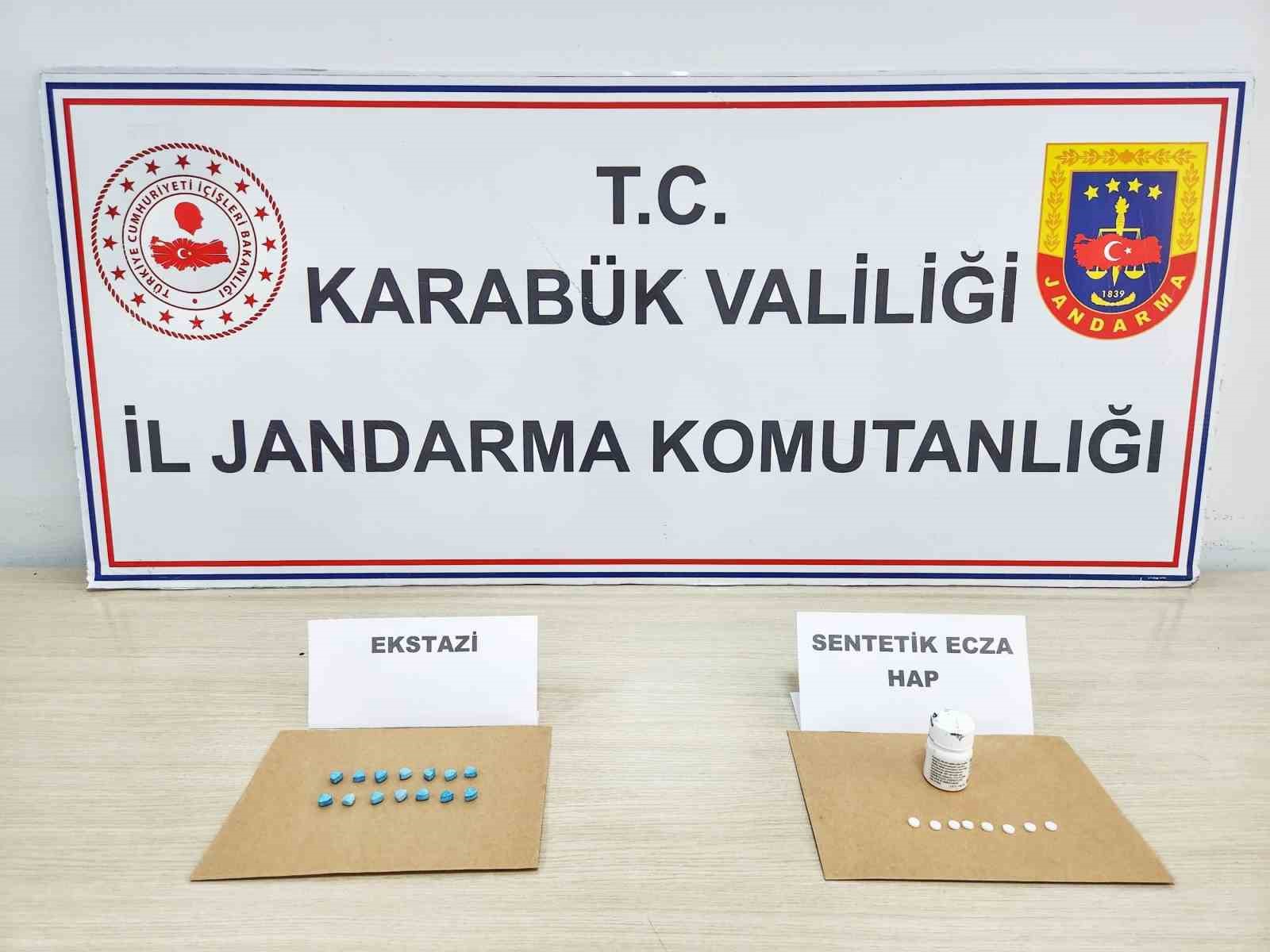 Karabük’te 22 adet sentetik hap ele geçirildi