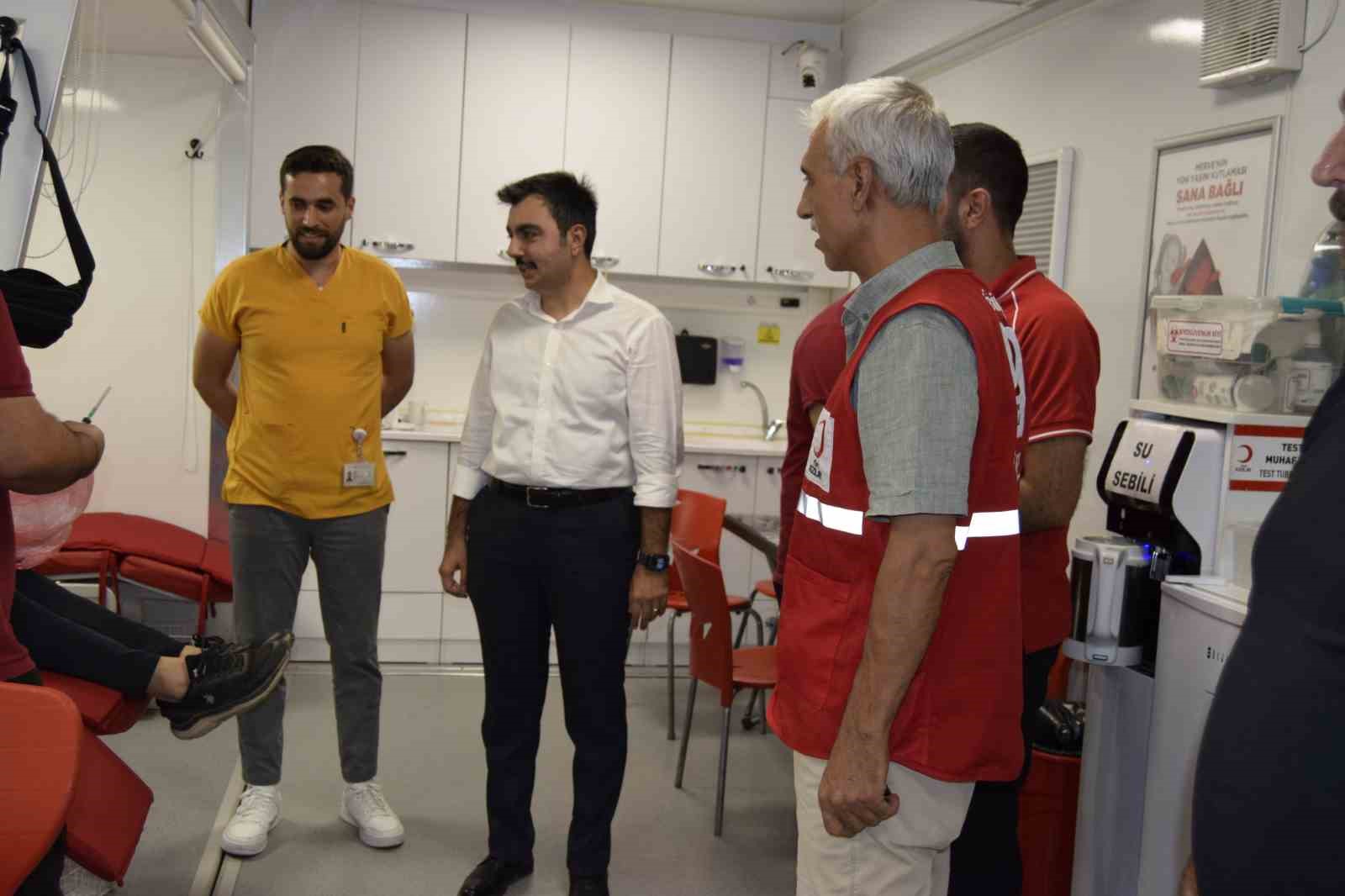 Türk Kızılayı Dicle ilçesinde kan bağışı kampanyası düzenledi