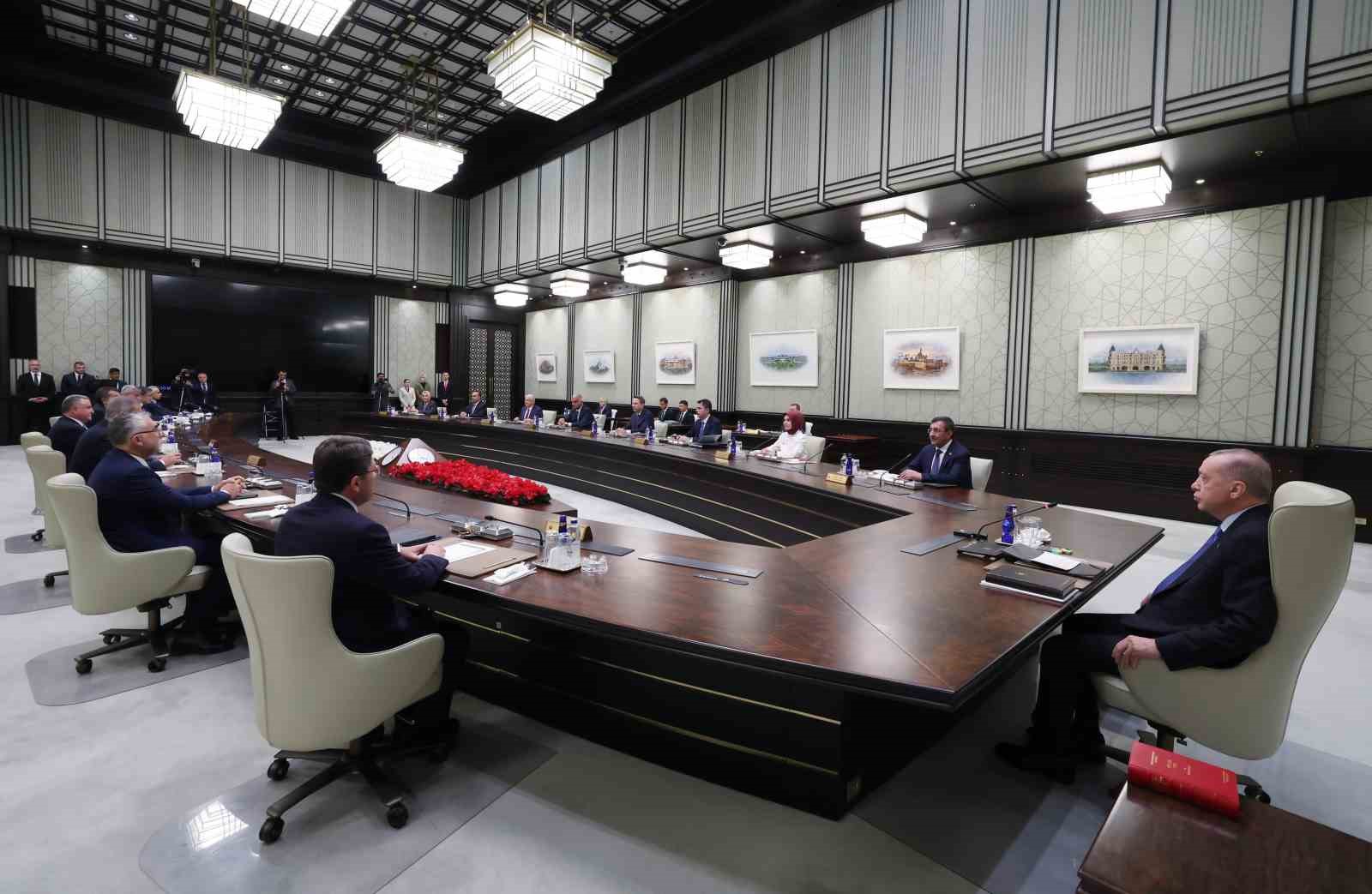 Cumhurbaşkanlığı Kabinesi, Cumhurbaşkanı Recep Tayyip Erdoğan başkanlığında Beştepe&rsquo;de toplandı.
