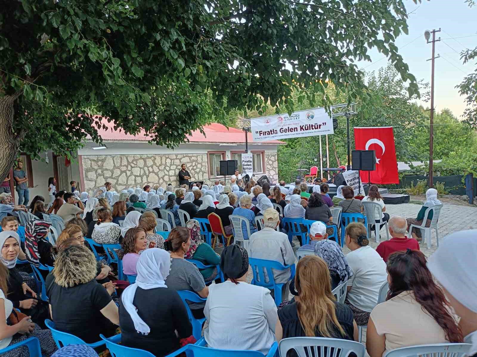 "Fırat&rsquo;la Gelen K&uuml;lt&uuml;r" projesi Beyelması k&ouml;y&uuml;nde hayata ge&ccedil;ti
