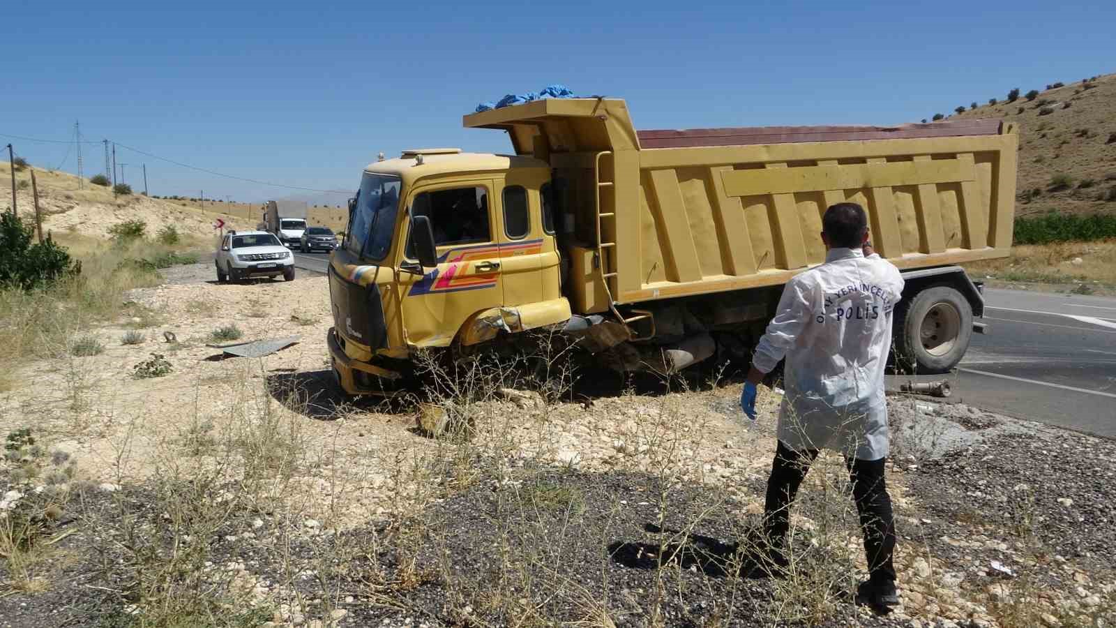 Malatya&rsquo;daki feci kazada &ouml;l&uuml; sayısı 2&rsquo;ye y&uuml;kseldi
