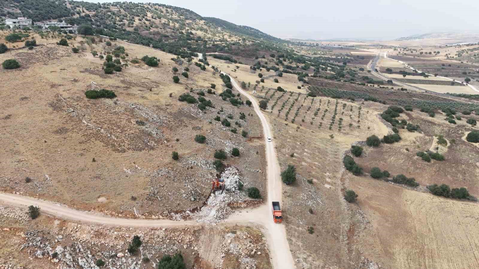Şehitkamil’den Bağbaşı Mahallesi’ne yeni arazi yolu