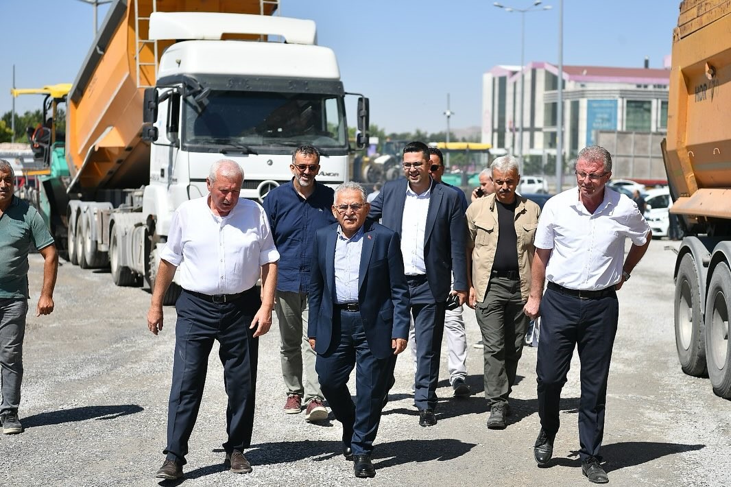 Başkan B&uuml;y&uuml;kkılı&ccedil;&rsquo;tan 2 milyon TL&rsquo;lik Erkilet Bulvarı bağlantı yoluna yakım takip
