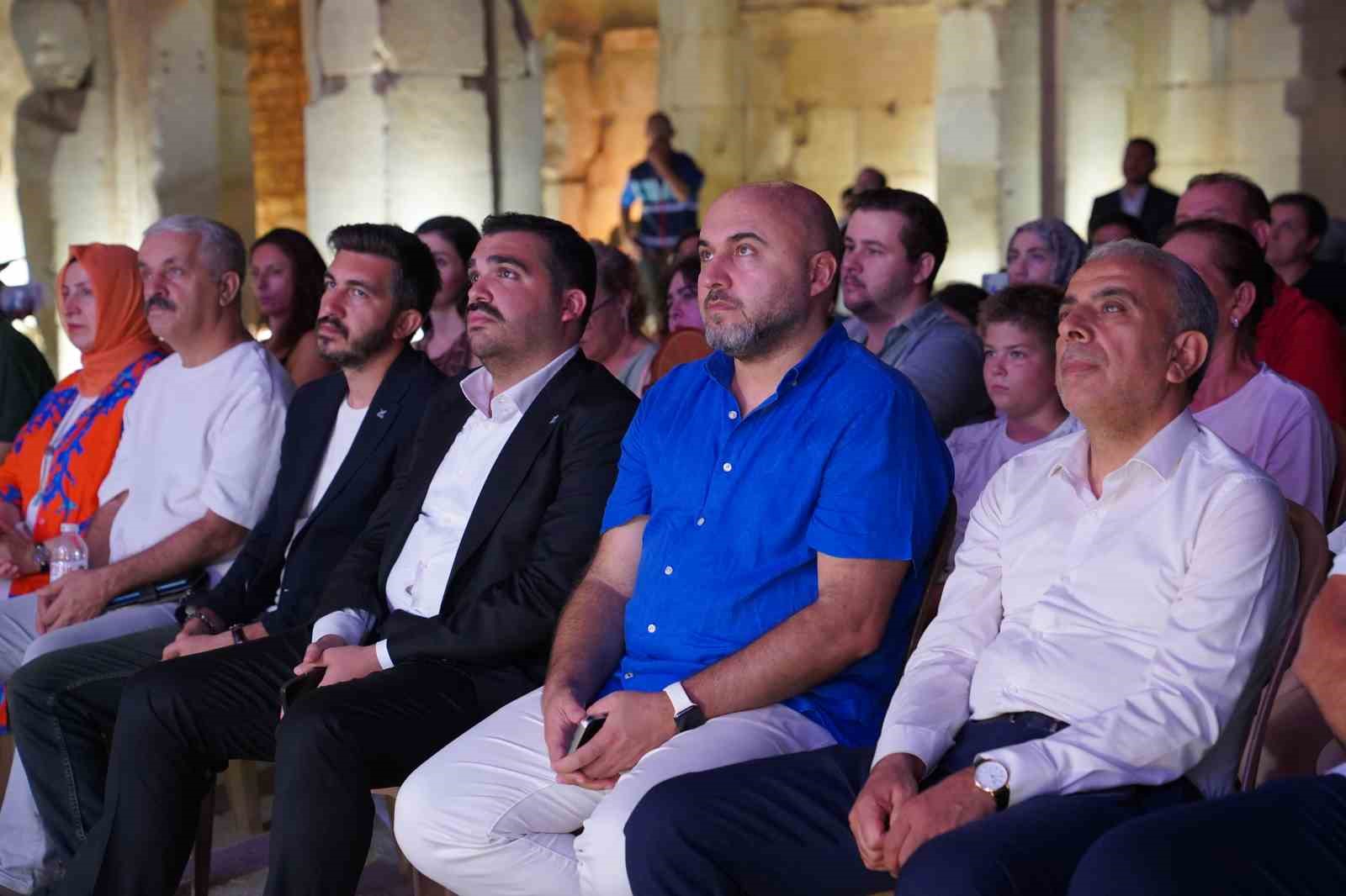 Celsus K&uuml;t&uuml;phanesi&rsquo;nde Mimar Sinan r&uuml;zgarı esti
